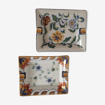 Pair of ashtrays