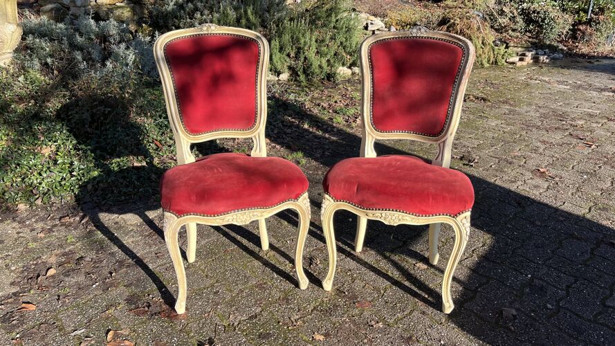 Paire de chaises style Louis XV