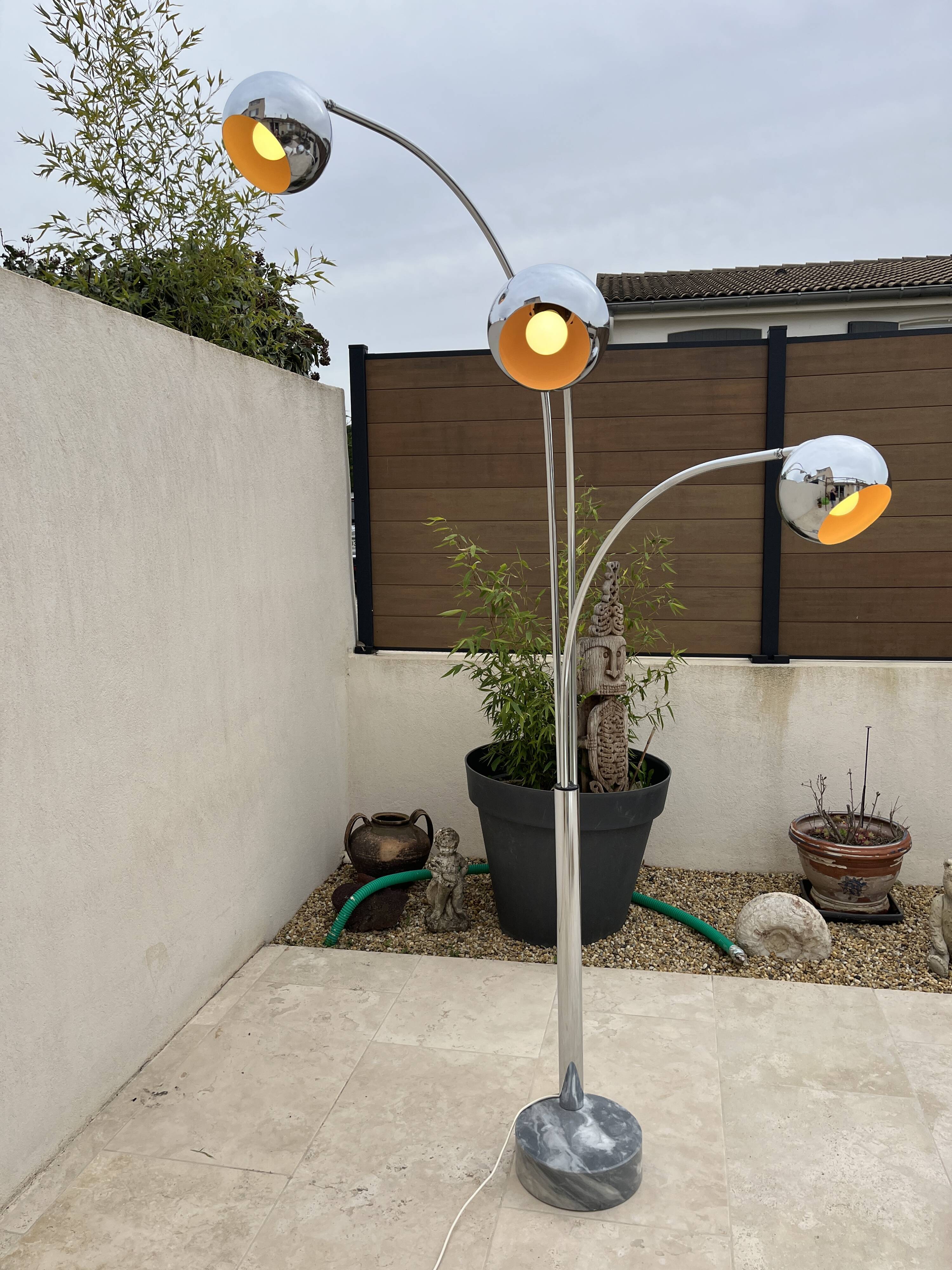 Lily of the valley floor lamp by Reggiani design from the 70s