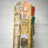 Metal turnstile display