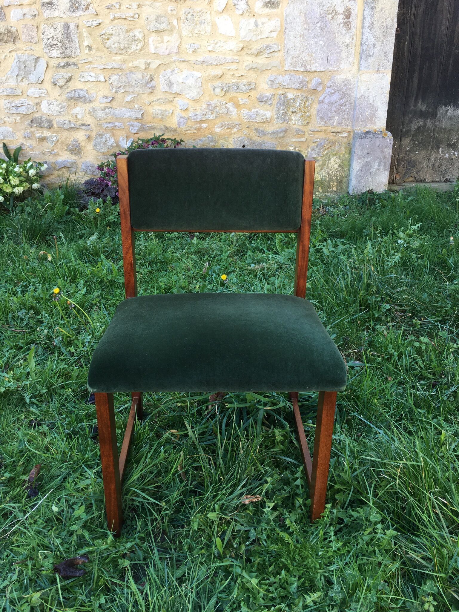 Four chairs with swivel back