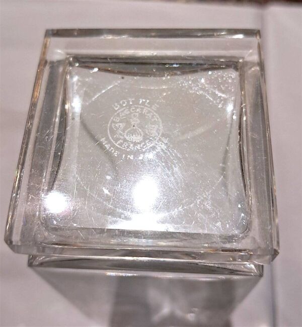 Baccarat pour Caron, flacon à parfum, XXe