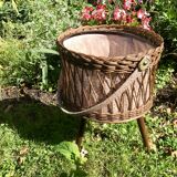 Former tripod tripod tailor in Rotin wood and retro fabric Old tripod worker Rattan