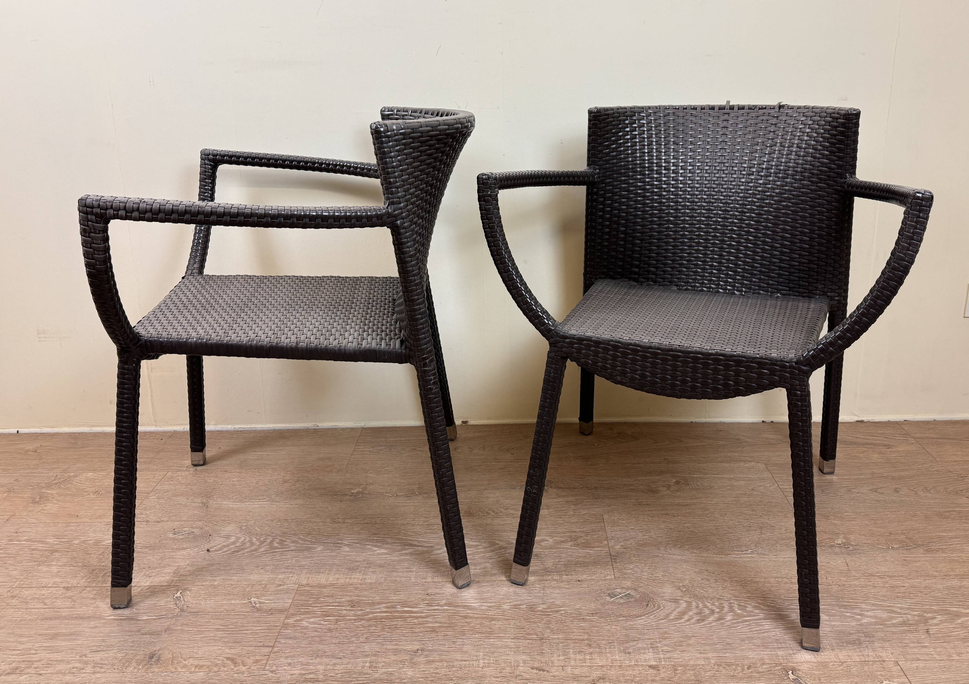 Paire de fauteuils emu modèle nilo design de chiaramonte et marin circa 2000 (encore édités)