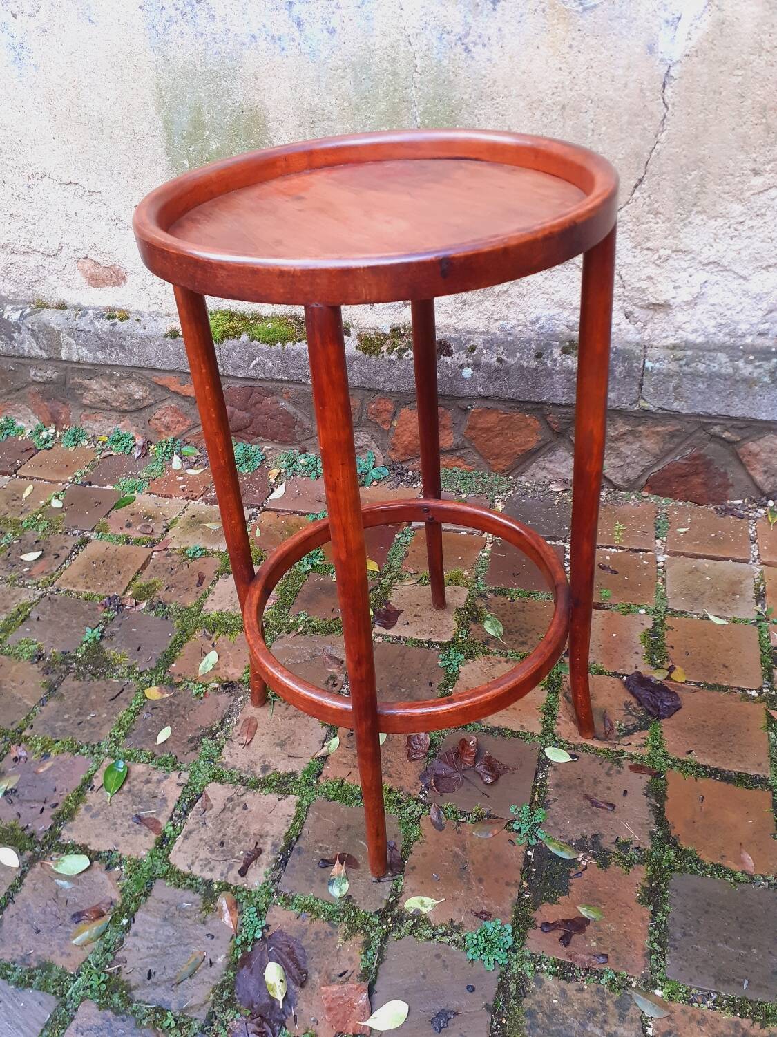 Gueridon year 20 Thonet style