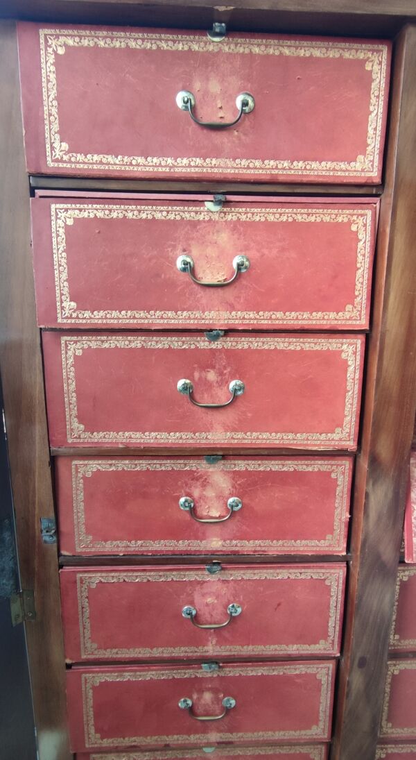 Meuble de rangement cartonnier