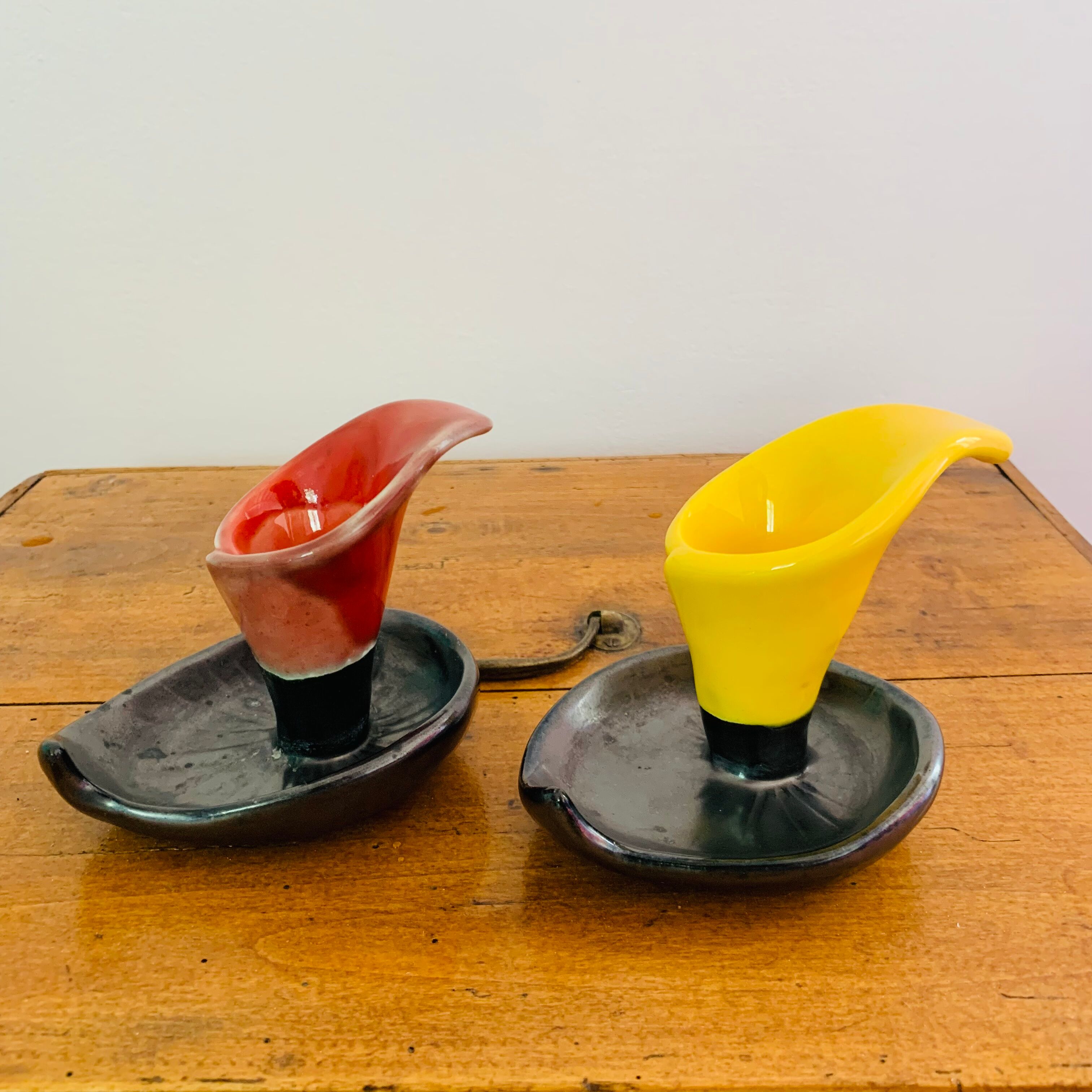 Paire de bougeoirs en céramique vintage