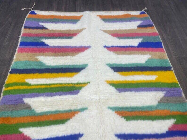 Handmade artisan rug in ochre, size 1.5/2.5 m.