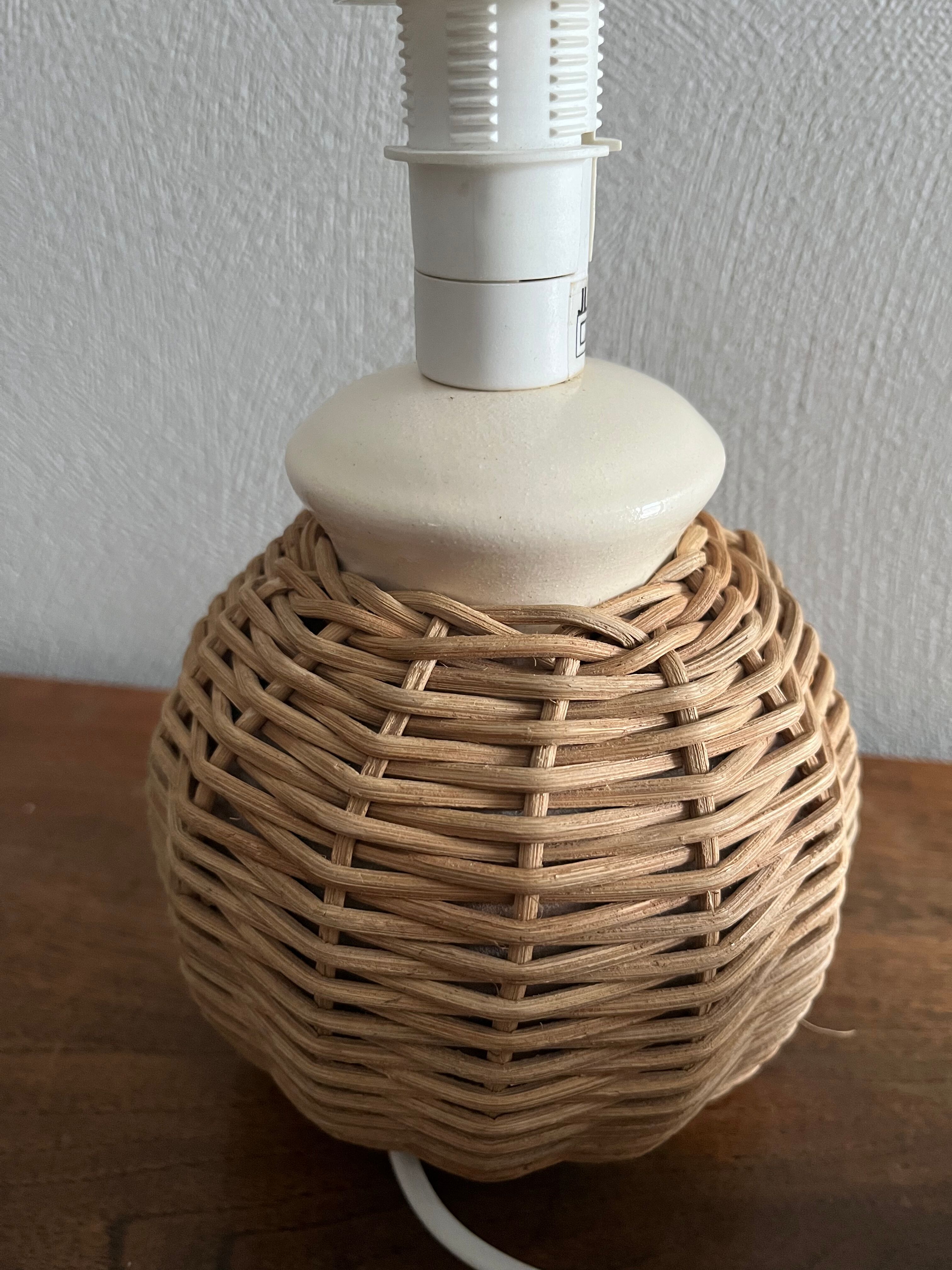 Pieds de lampes de chevet boule en rotin tressé