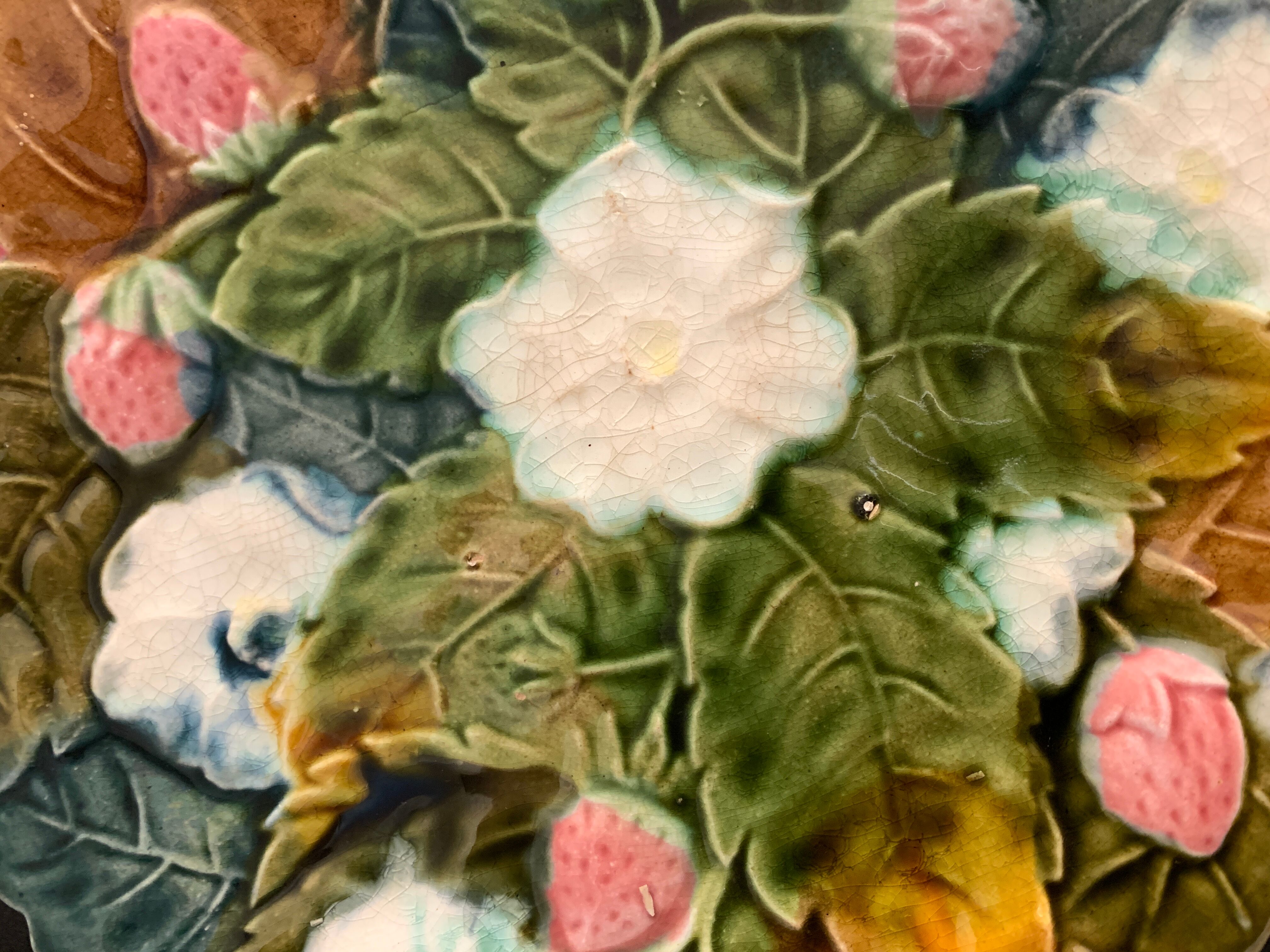 4 old and numbered dessert plates in slurry, strawberry model