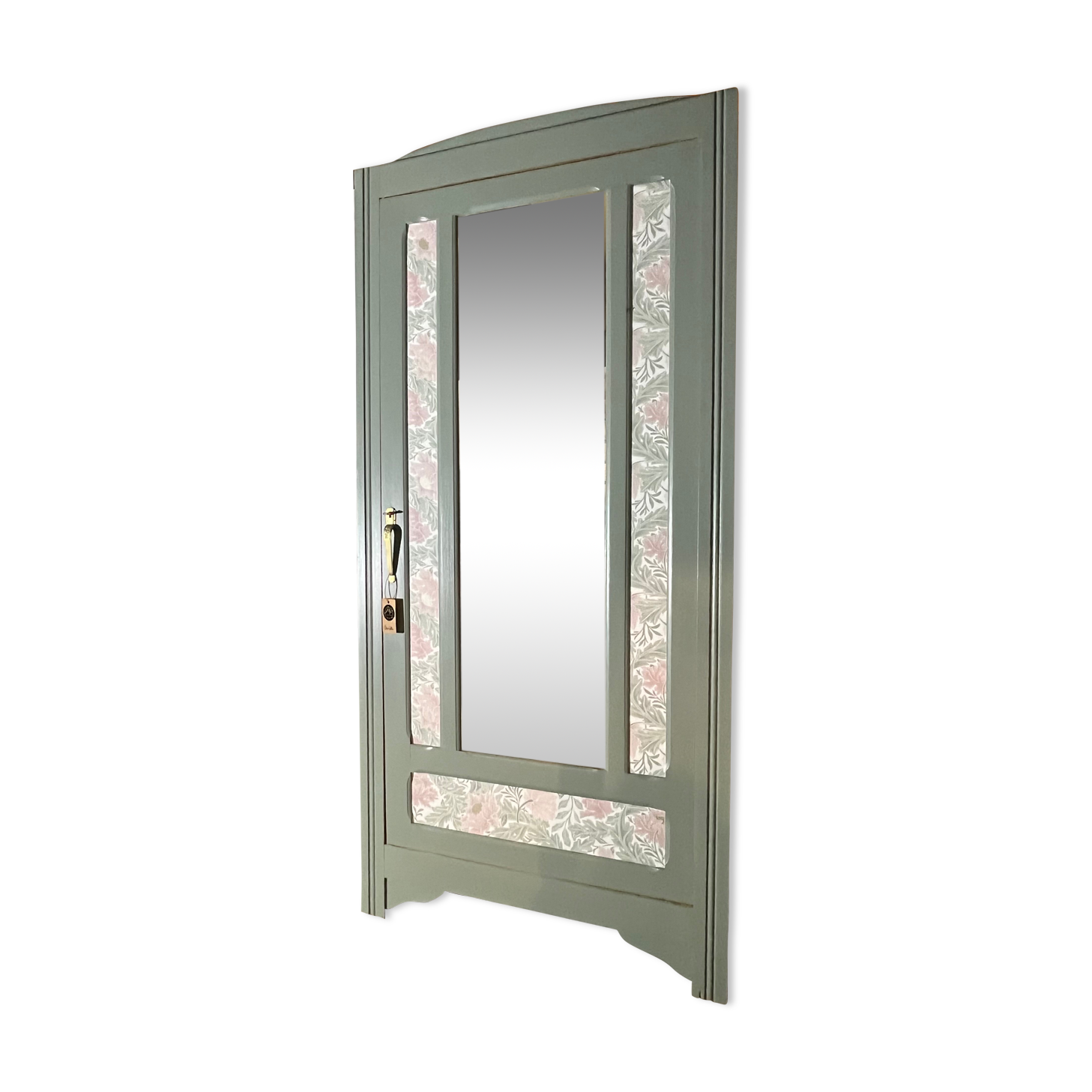 Parisian wardrobe Charlotte