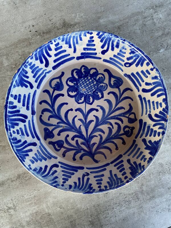 Grand plat creux en céramique origine Espagne
