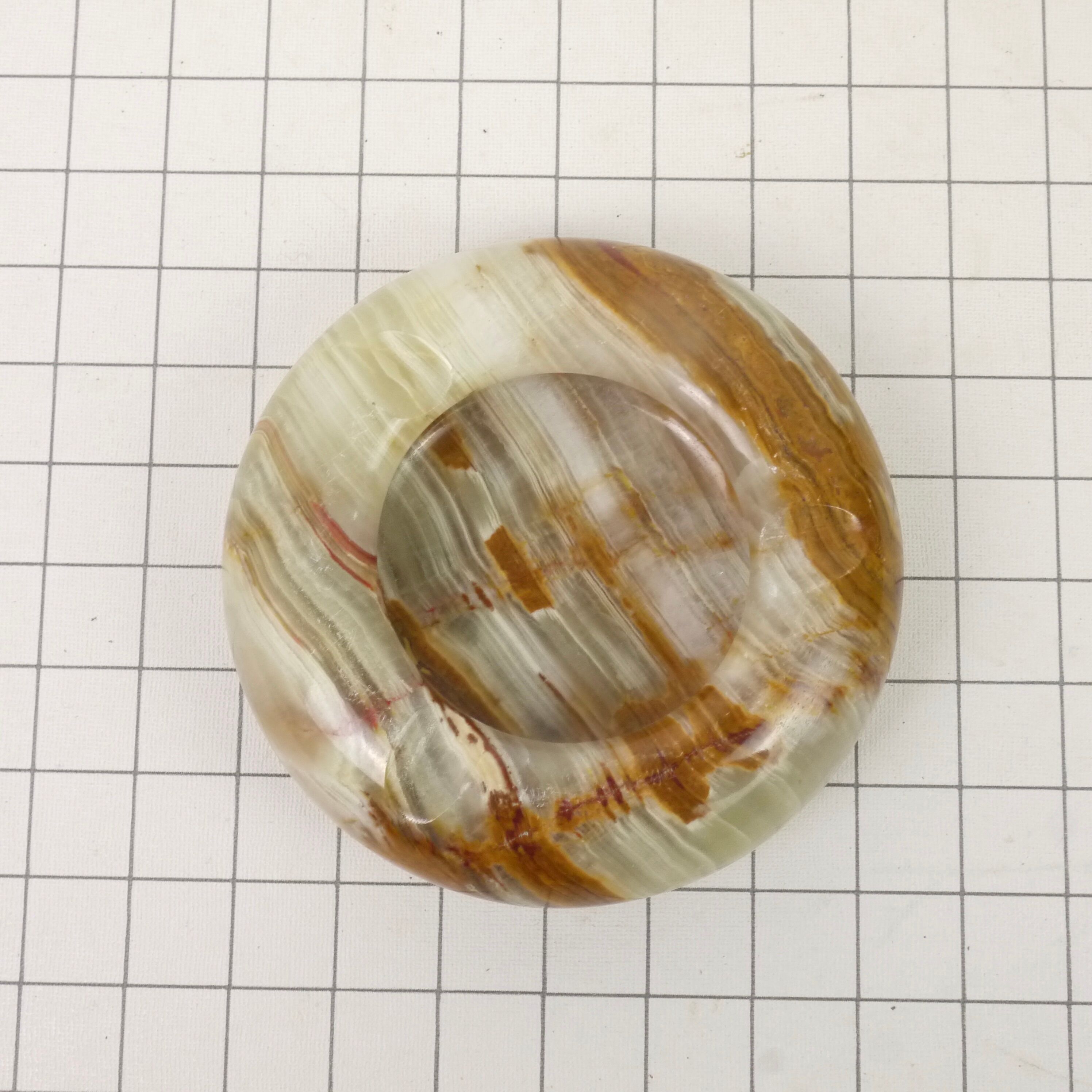 Round onyx ashtray