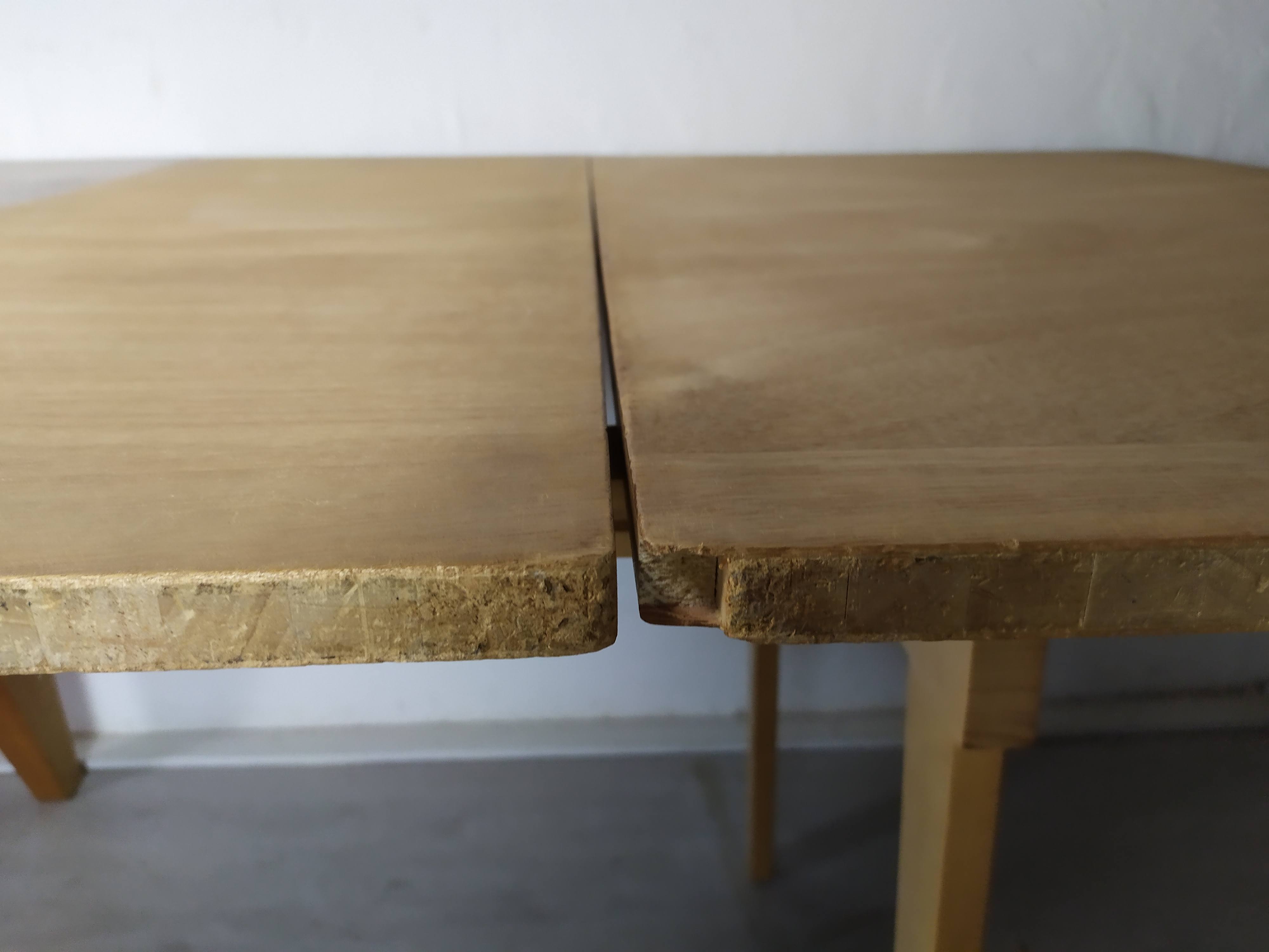 Table a rallonge pied compas