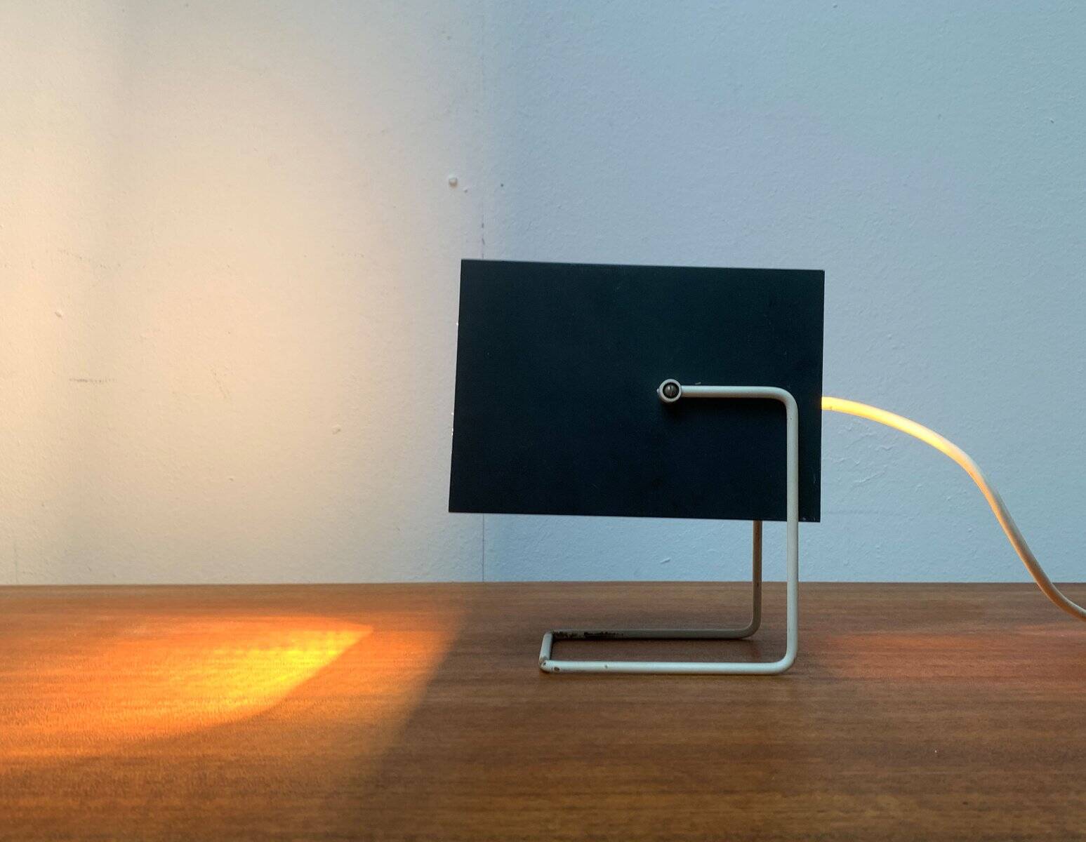 Mid-century minimalist table lamp by Wilhelm Braun Feldweg for Doria Leuchten, 1960s.
