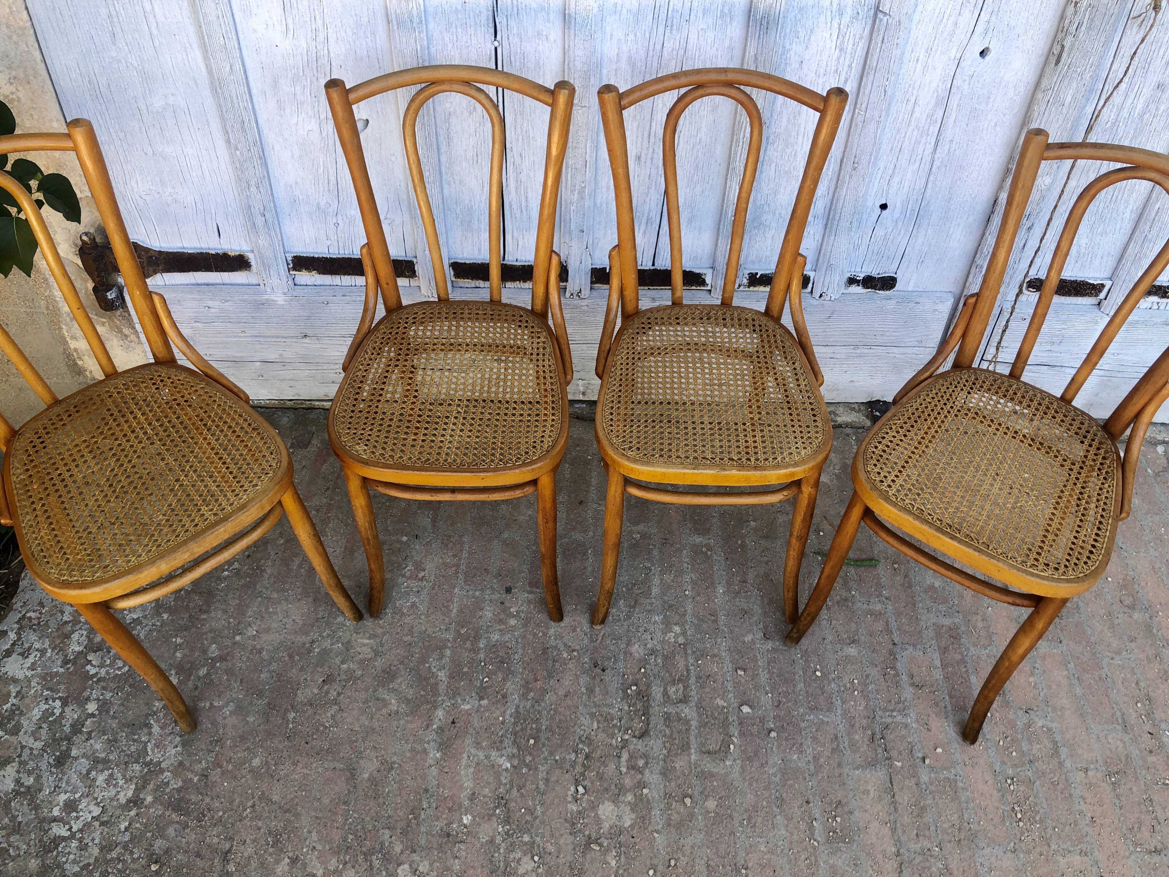 Set de 4 chaises bistrot cannées Baumann