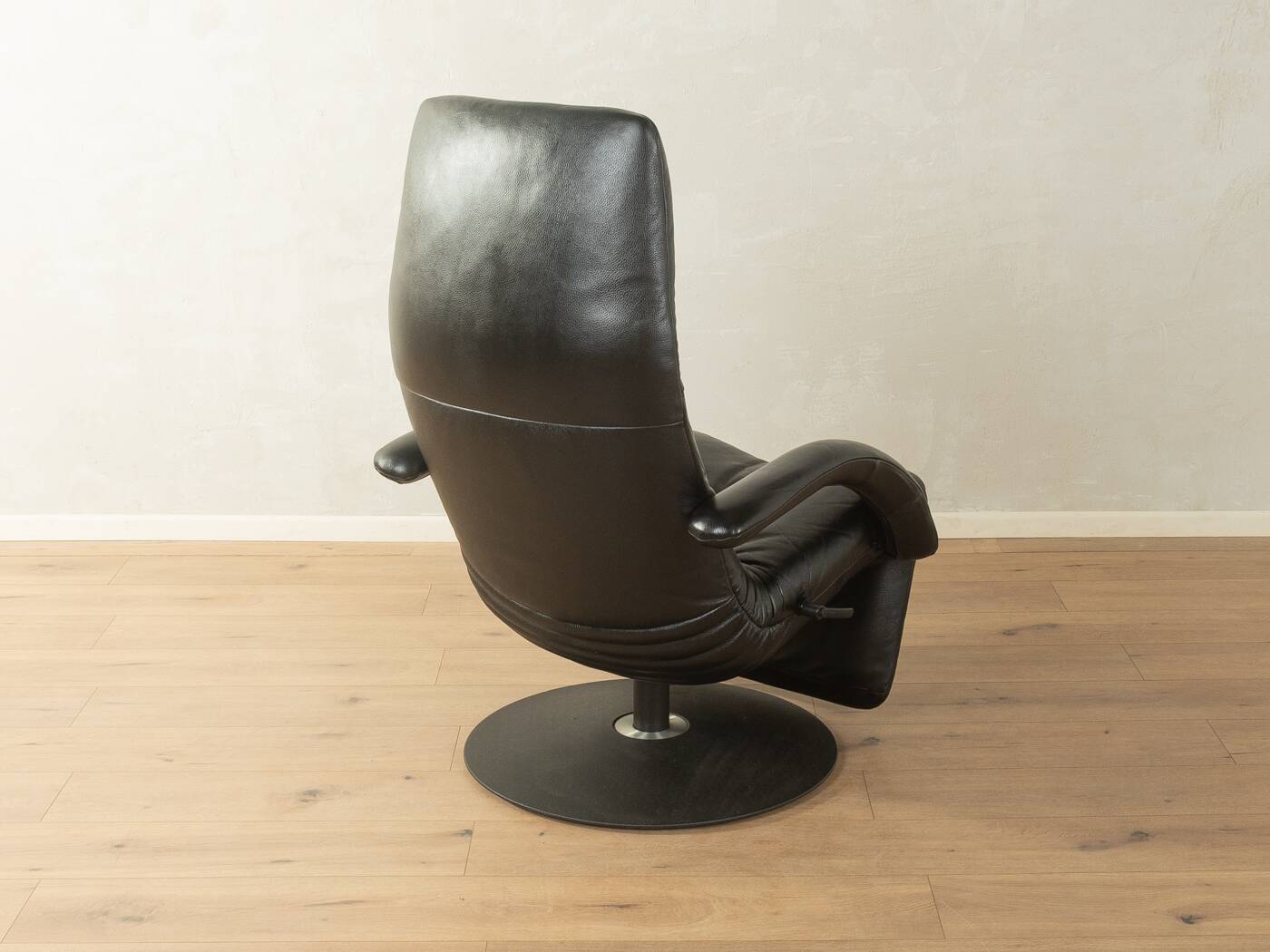 JR-7360 Yoga Relax armchair by JORI, 1980s, black leather