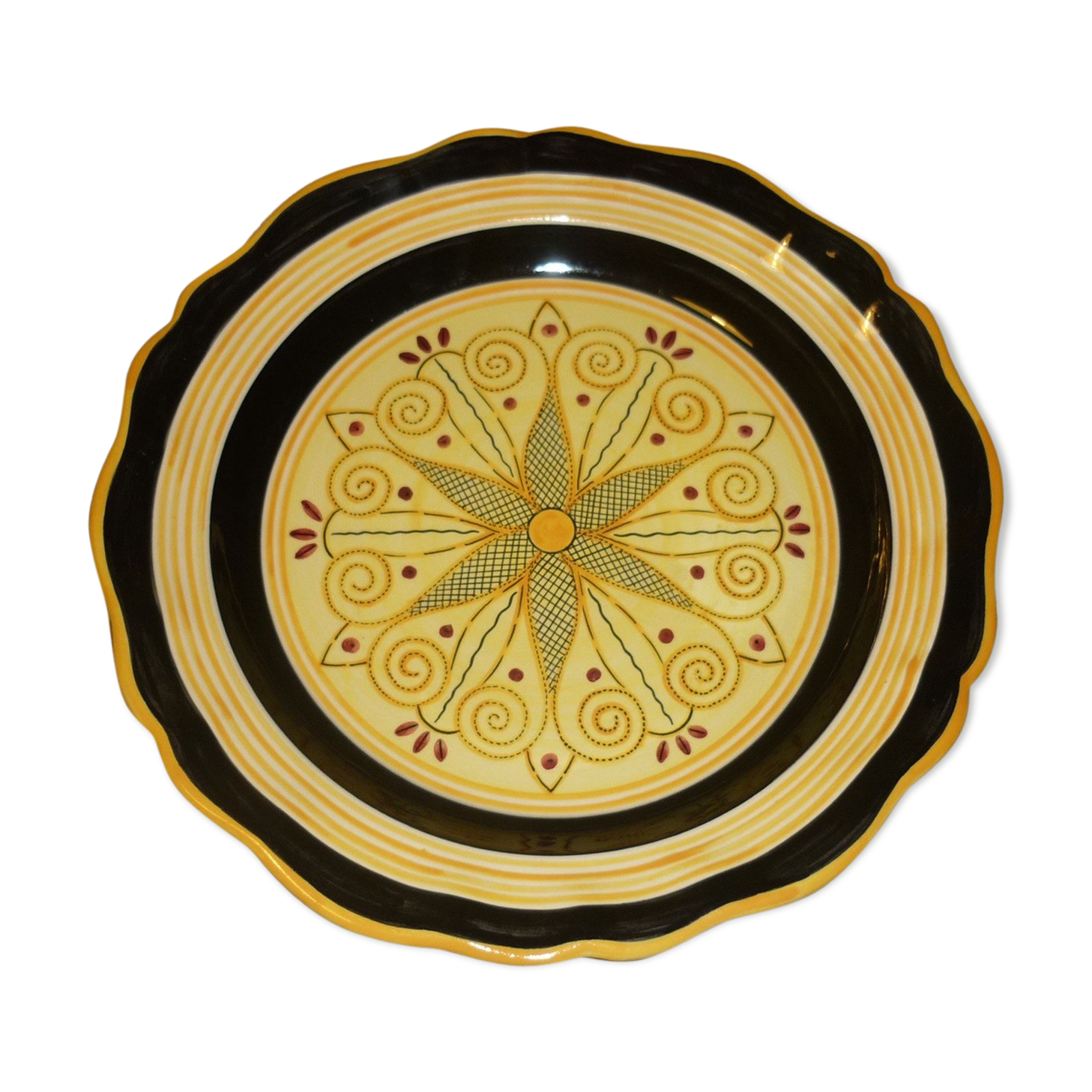 Flat black and yellow HB Quimper, 36 cm