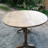 Winegrower's table, oak grape pickers