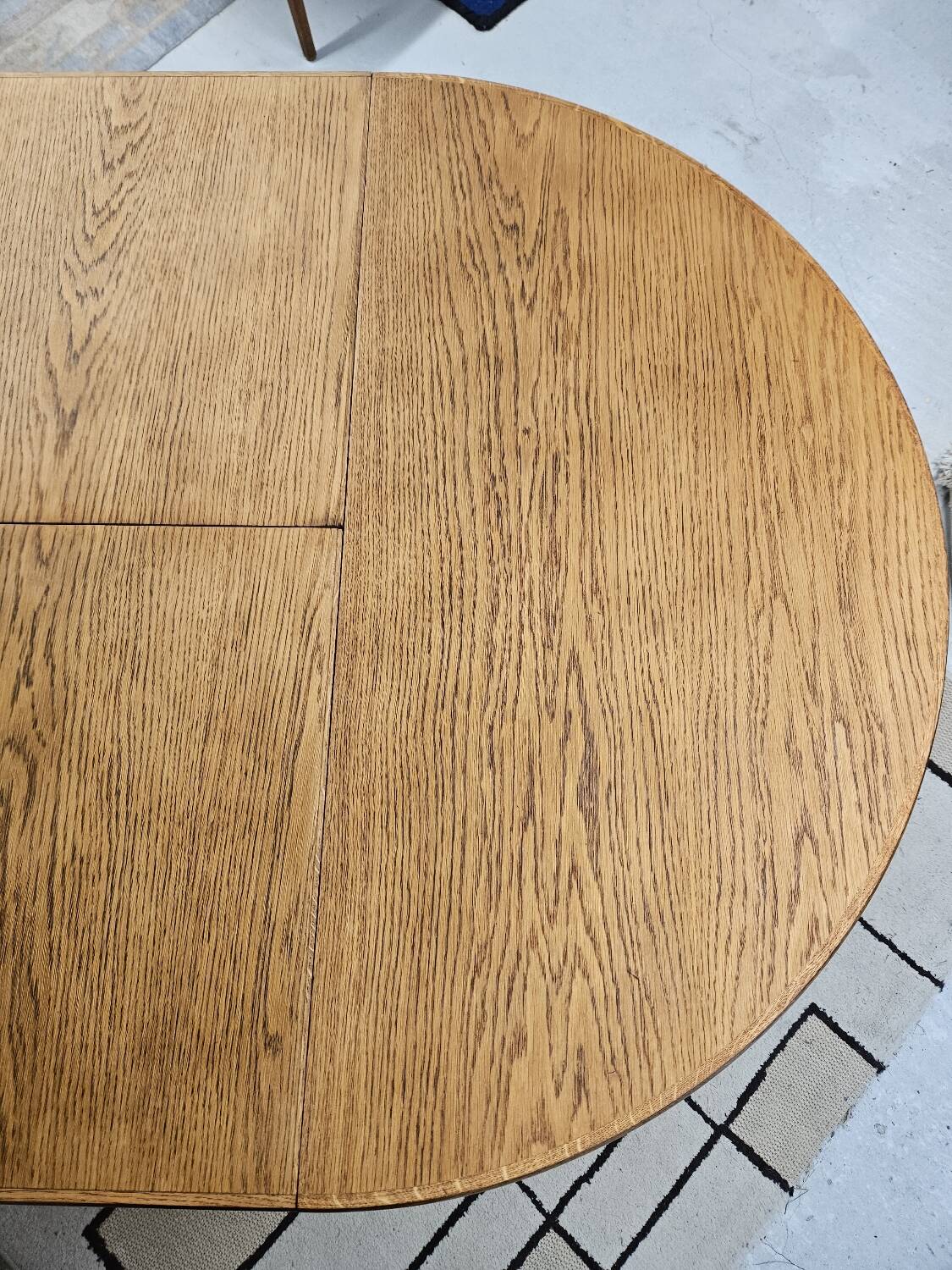 Vintage 1970s round dining table