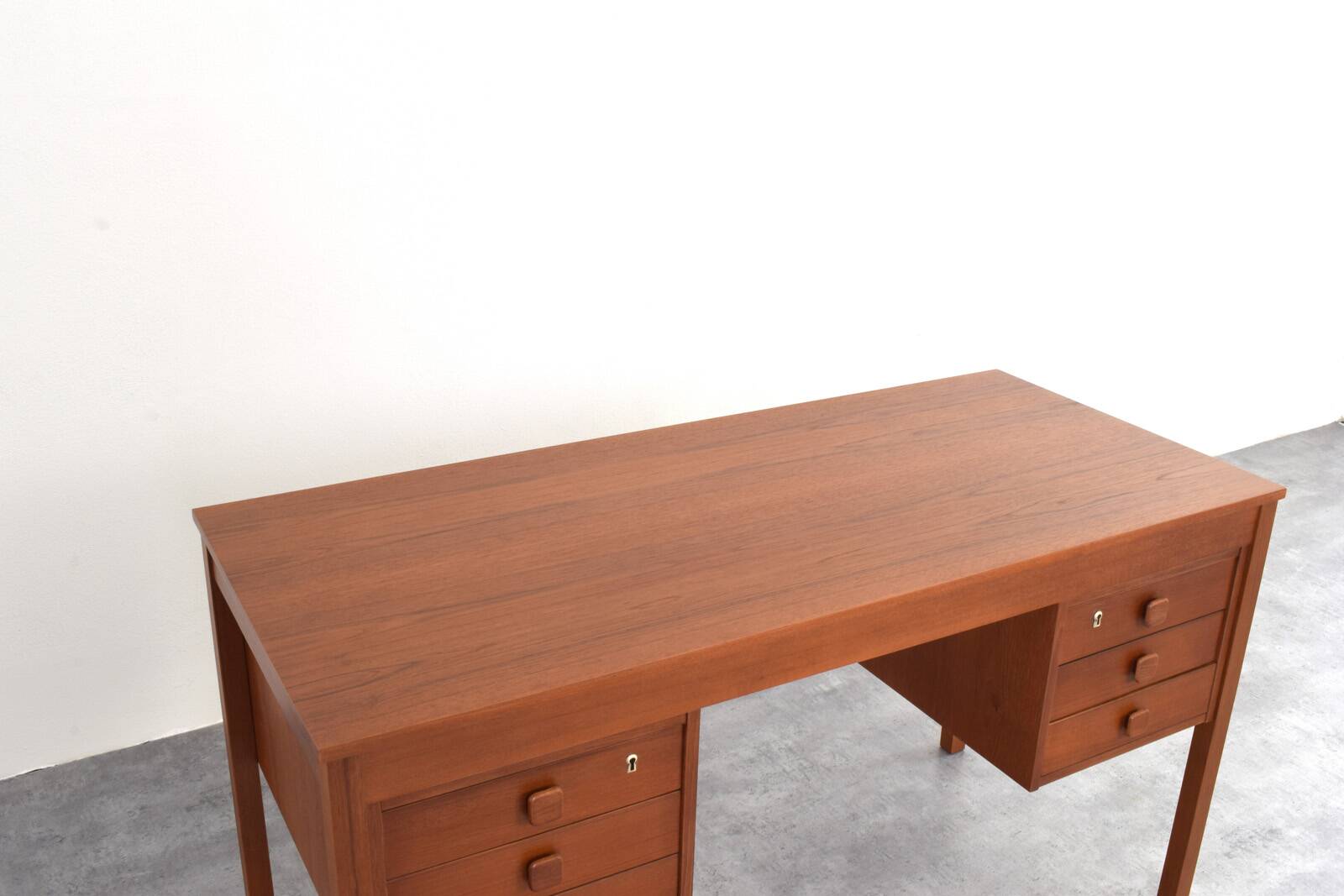 Mid-Century Danish Teak Desk from Domino Møbler, 1960s.