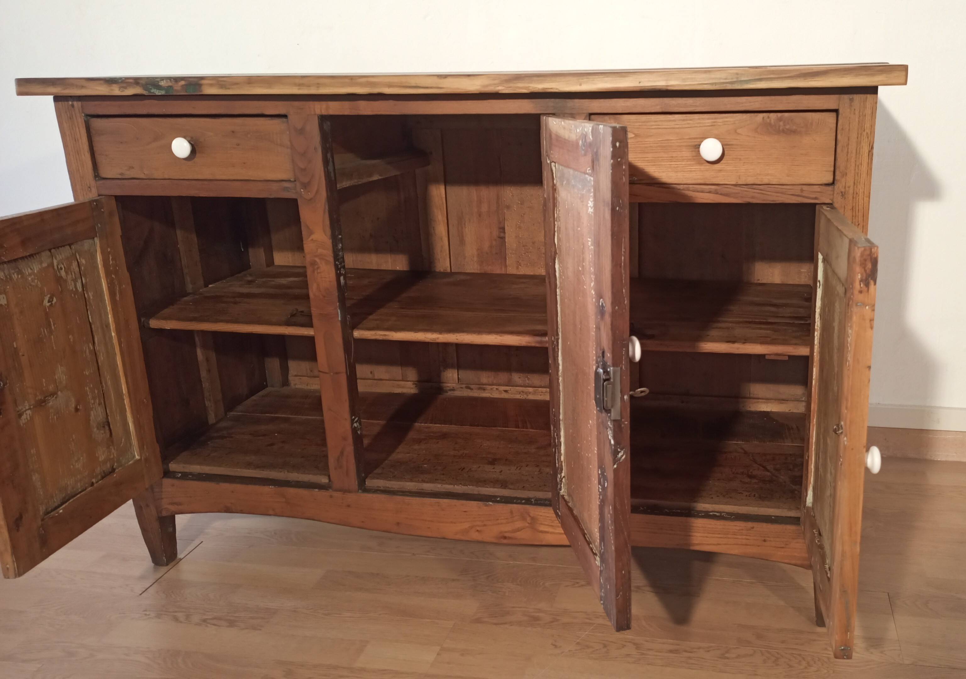 Base de commode en pin de campagne, sud de l'Italie, fin du XIXe siècle