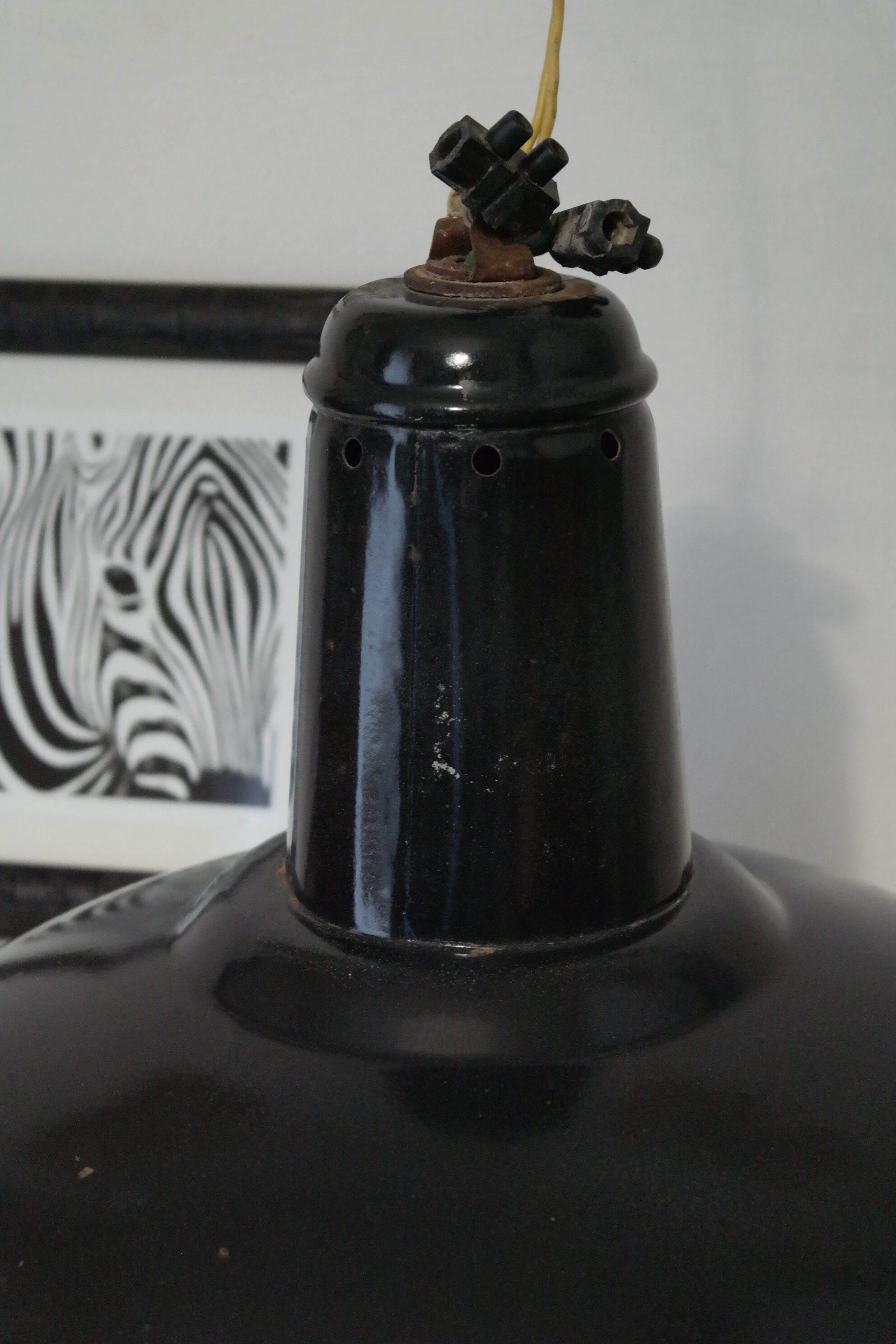 Industrial black bowl suspension