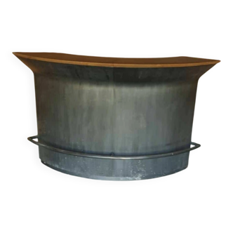 Bar prototype – Brasserie Les Haras (2013) – Unique piece in steel