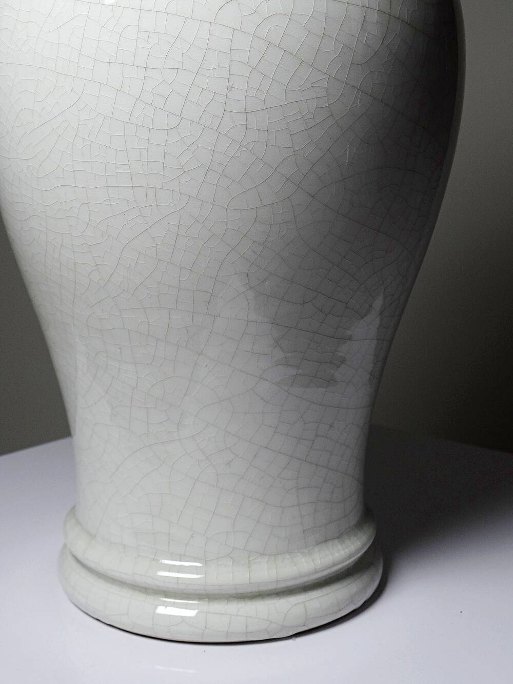 Large baluster vase in cracked white faience, Chinese style, 20th century.
