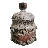 Ceramic pot decorated with bulls in relief