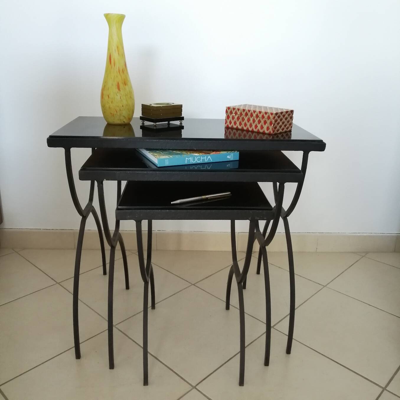 Tables gigognes années 60