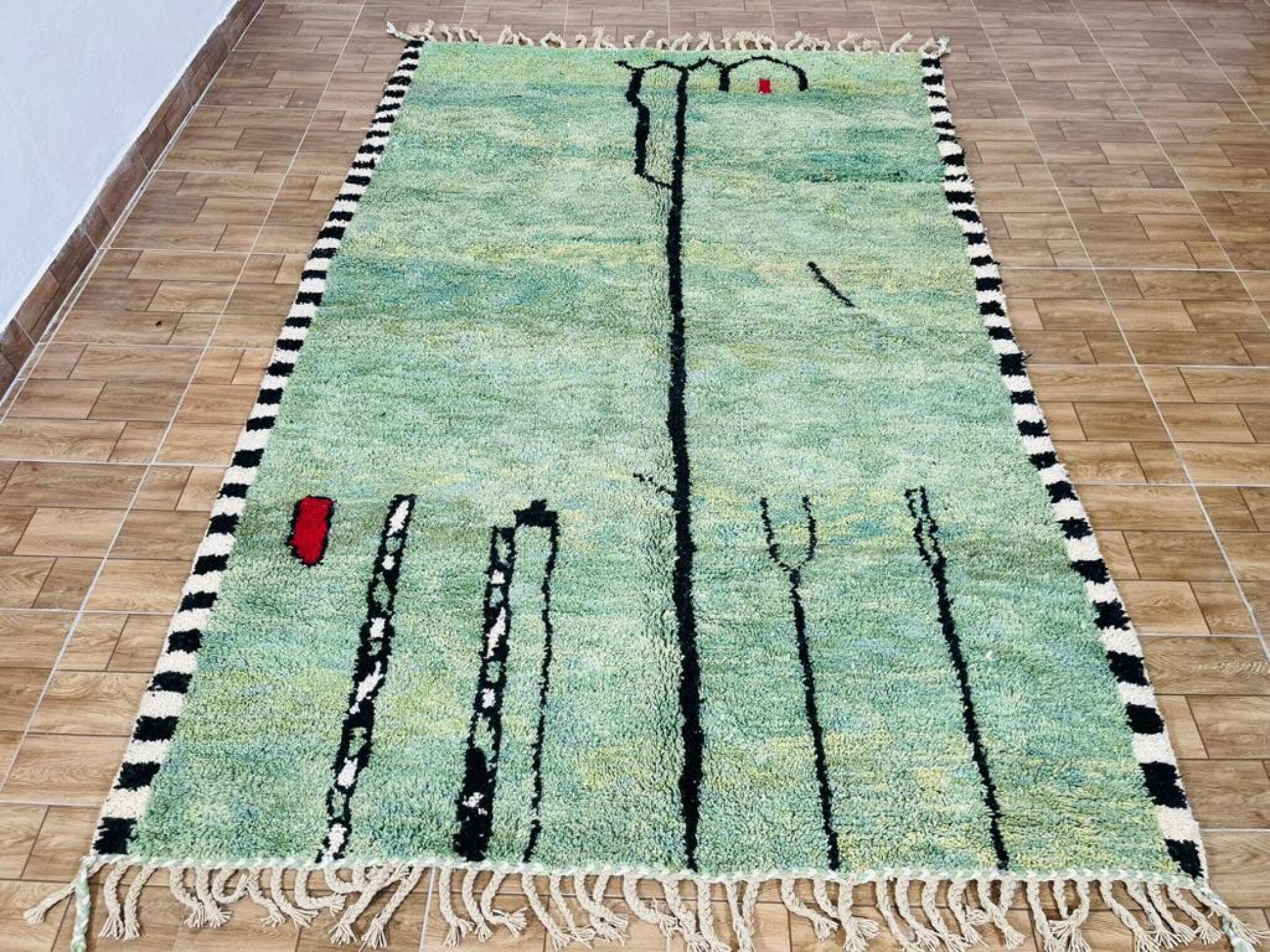 Traditional handmade carpet 250cm x 150cm Moroccan