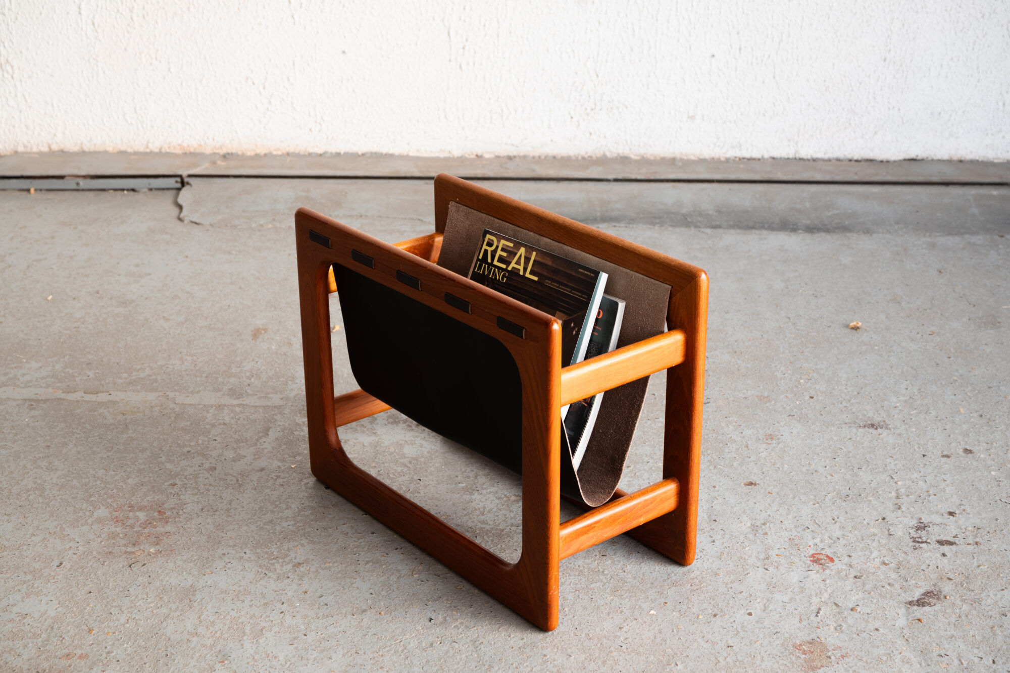 Magazine rack by Aksel Kjersgaard