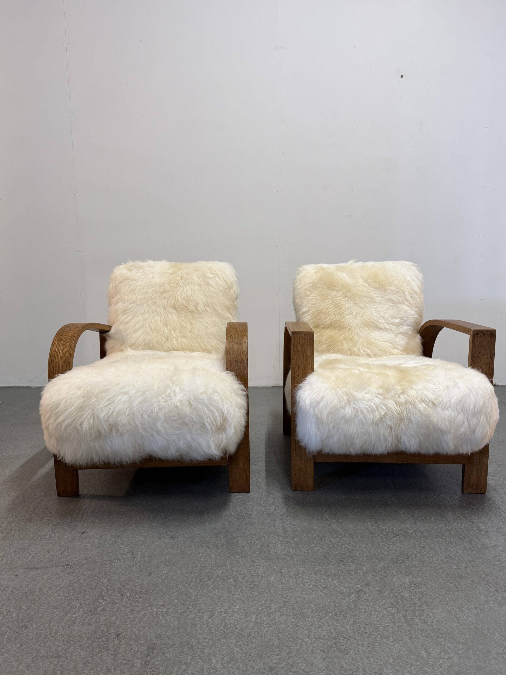 Fauteuils en peau de mouton Art Déco