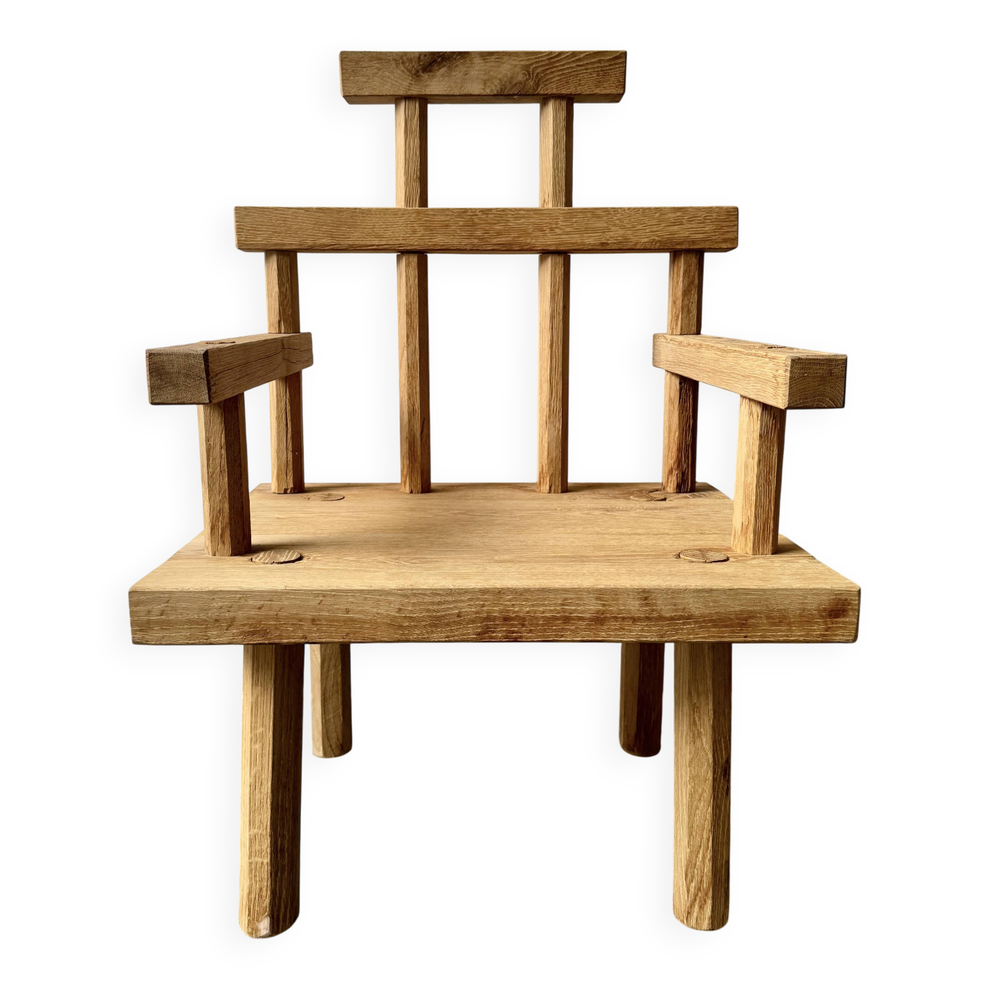 Chaise en bois primitive pour enfant