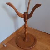 Tripod pedestal table