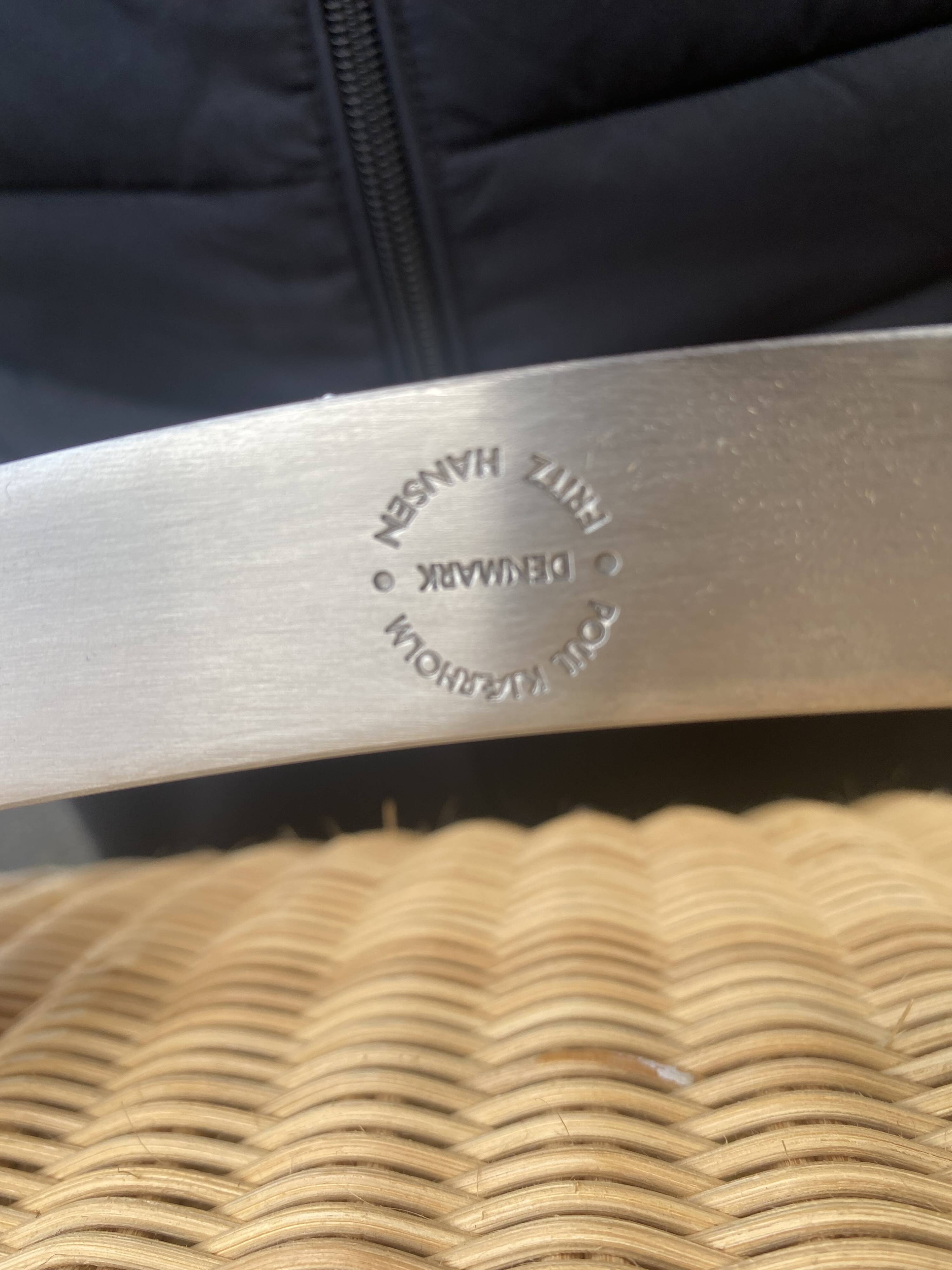 8 fauteuils Pk22 de Poul Kjaerholm , signé Fritz Hansen