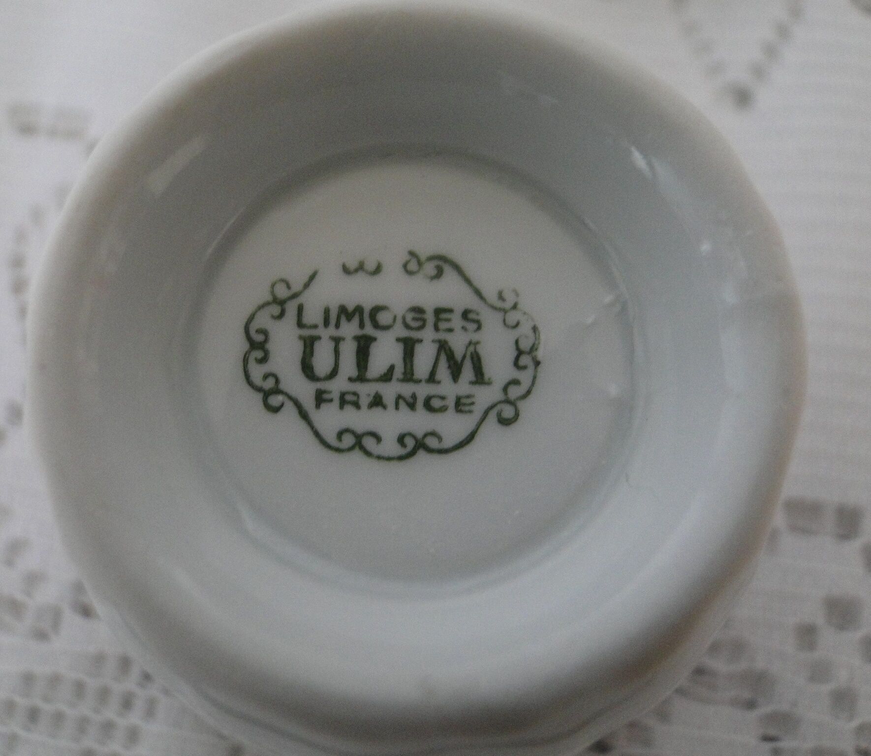 Service à café porcelaine Limoges ulim 12 pieces decor argente fond blanc