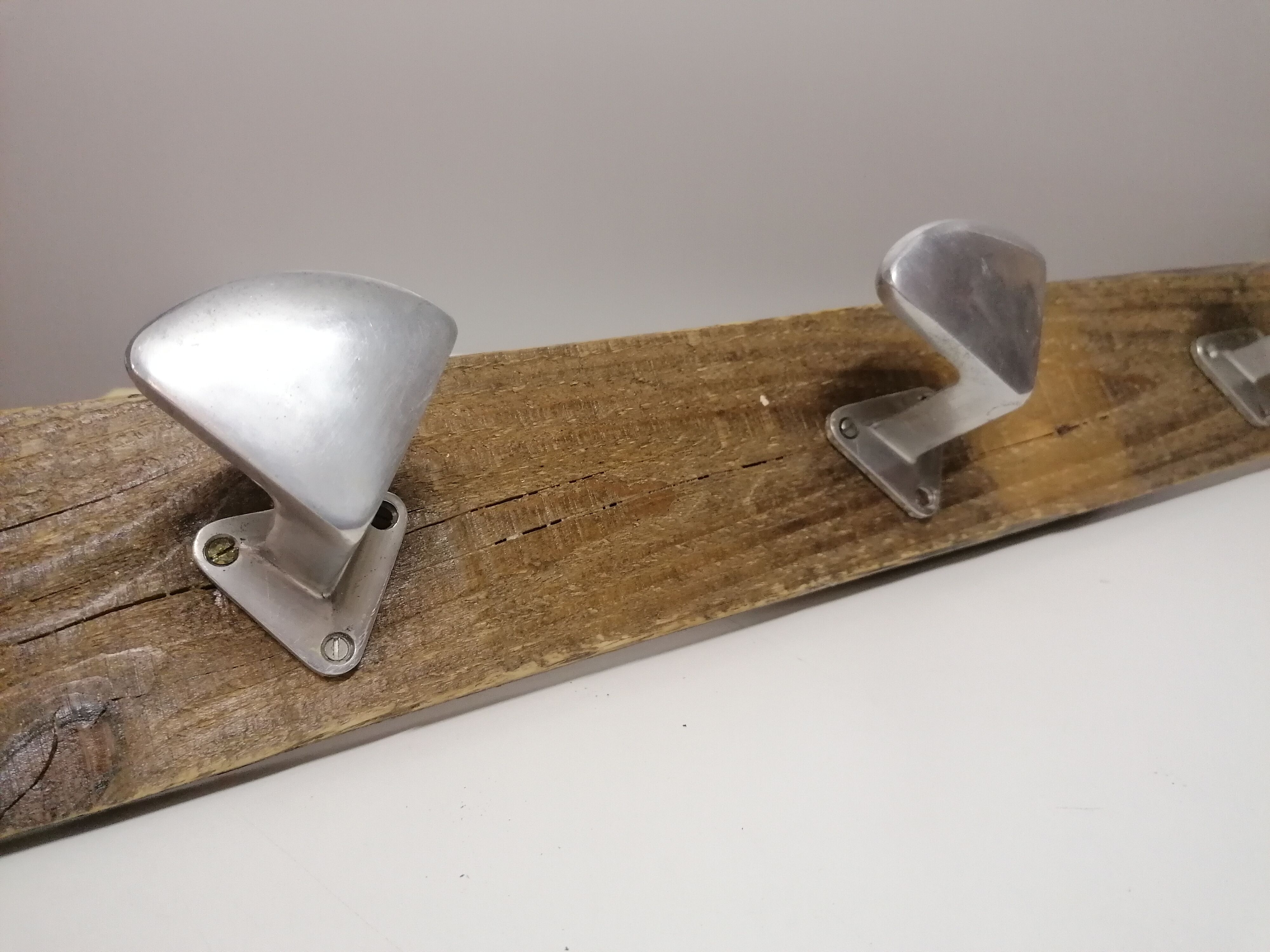 Former farm coat rack - 4 metal patères - wood support - 50s