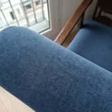 Fauteuil scandinave bleu abysses