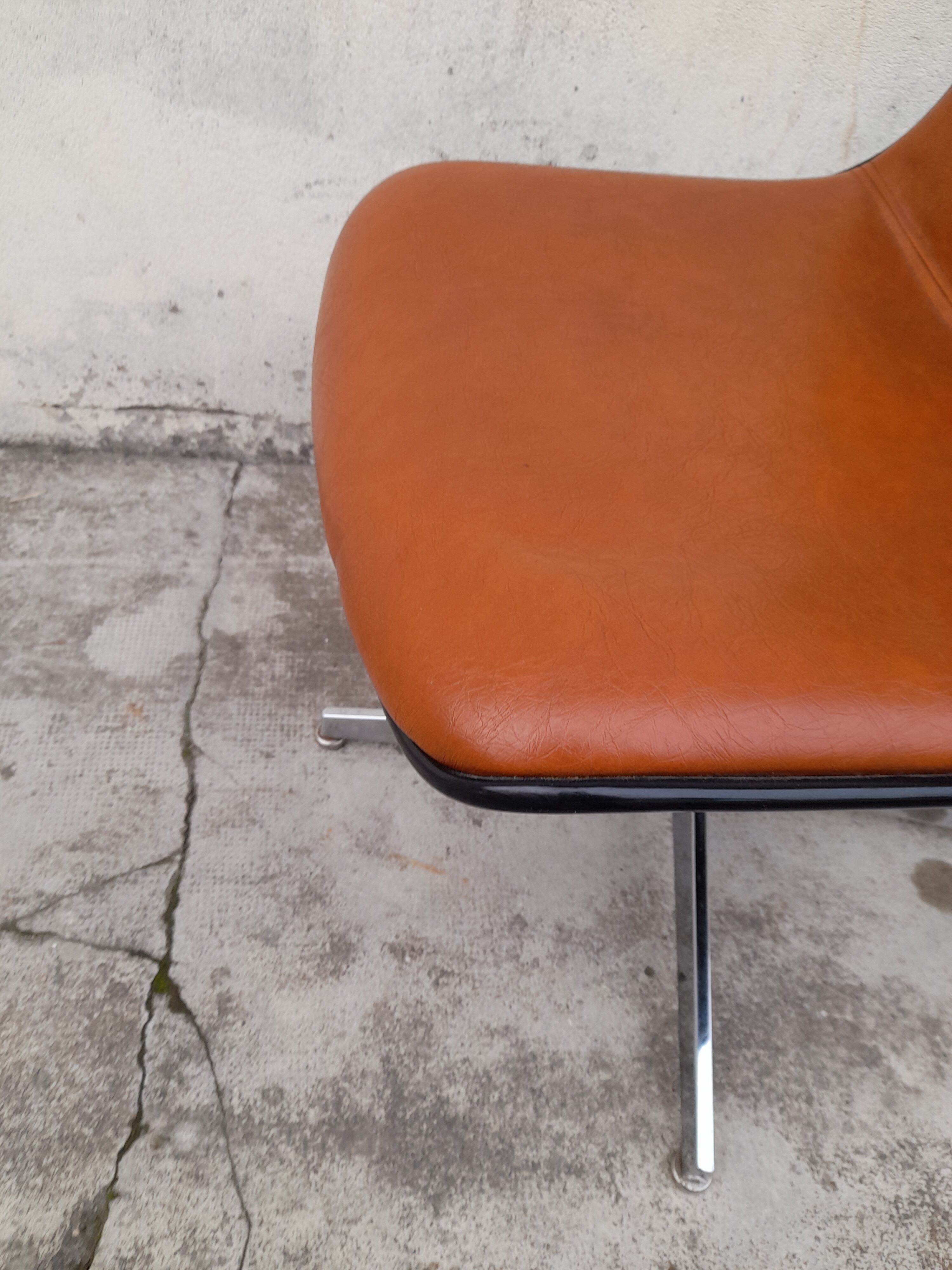 Chaise Strafor vintage années 70