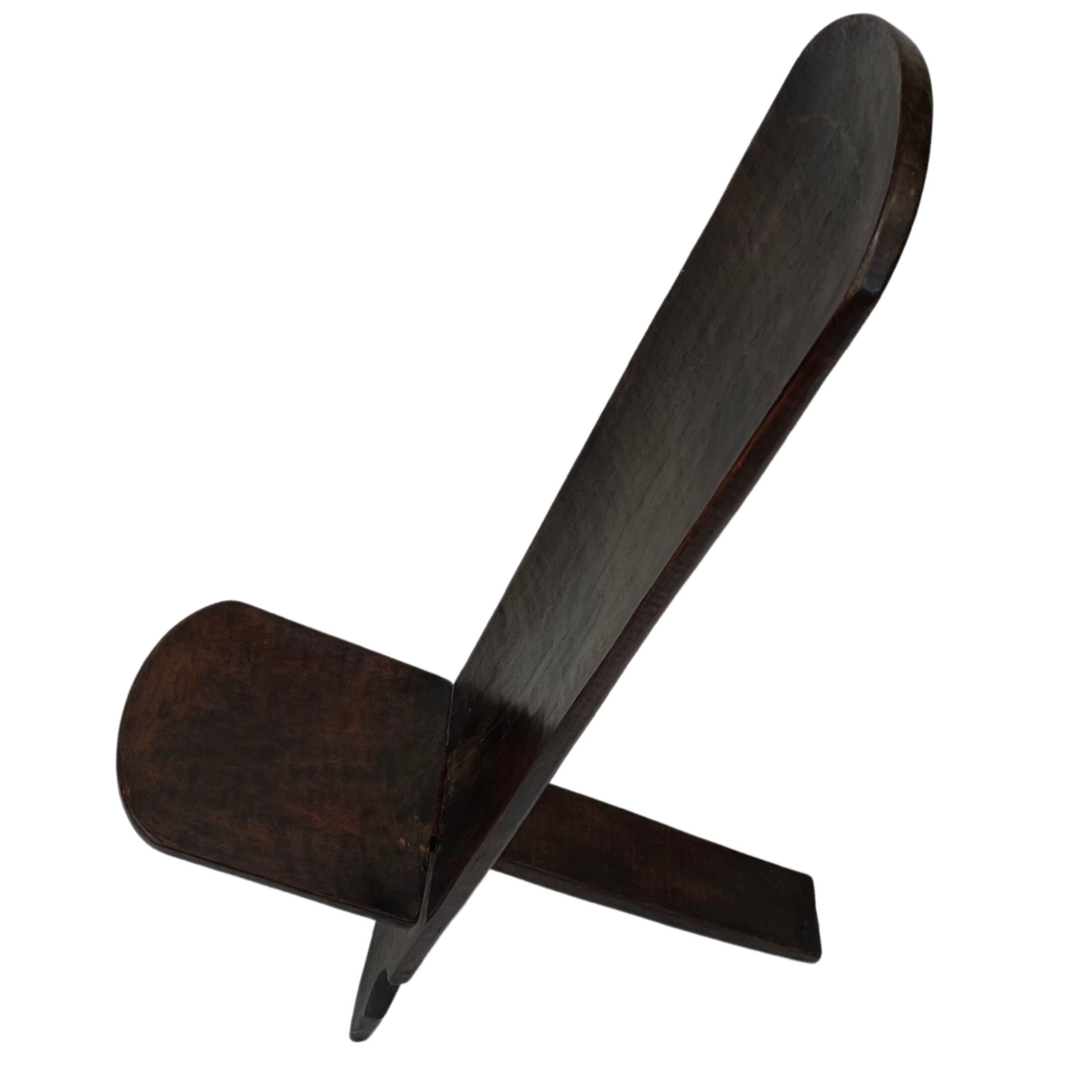 Conception de chaises de naissance africaine du milieu du siècle