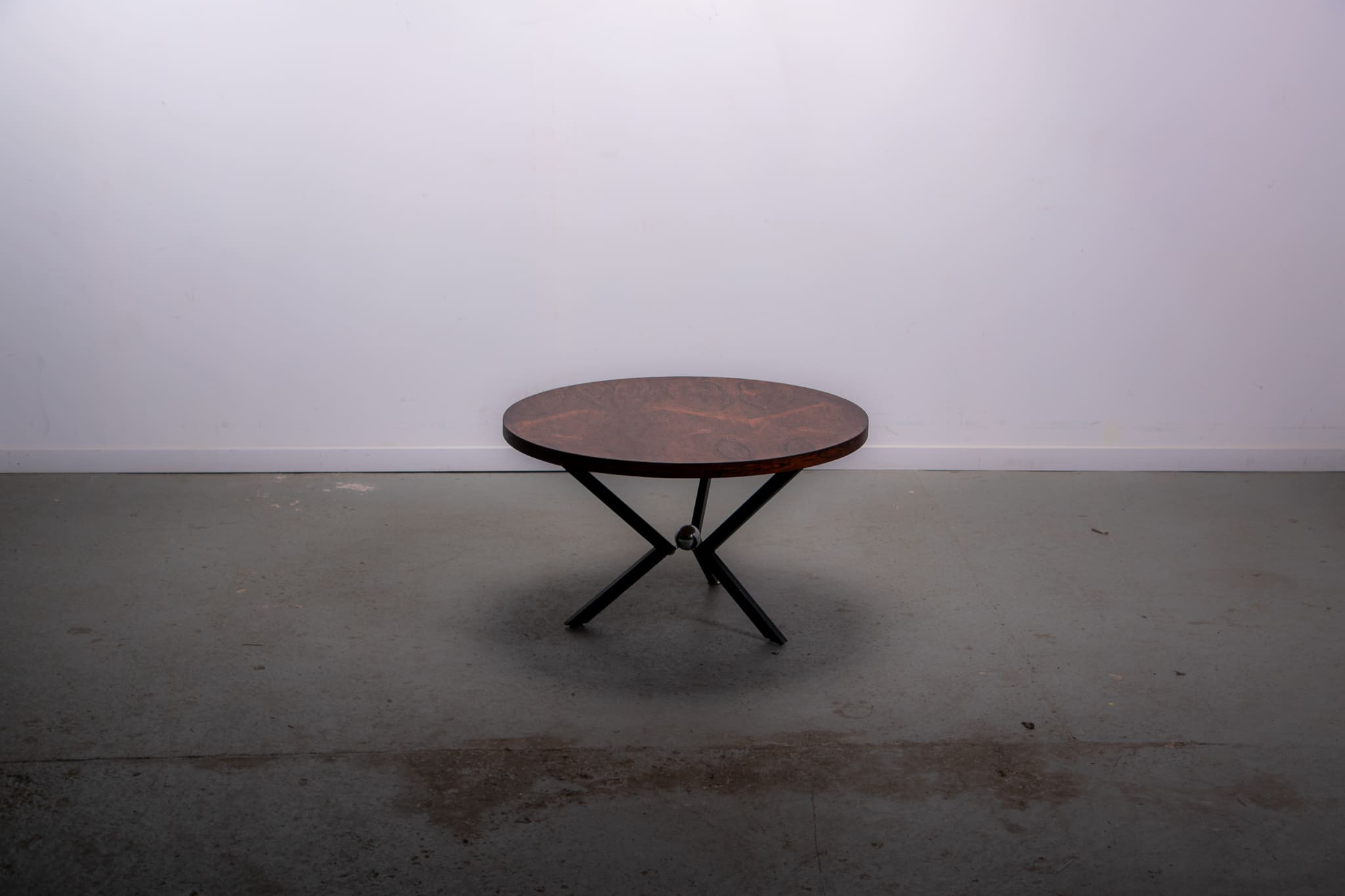 Round Pallisander coffee table circa 1950