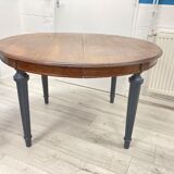 Table ronde en noyer