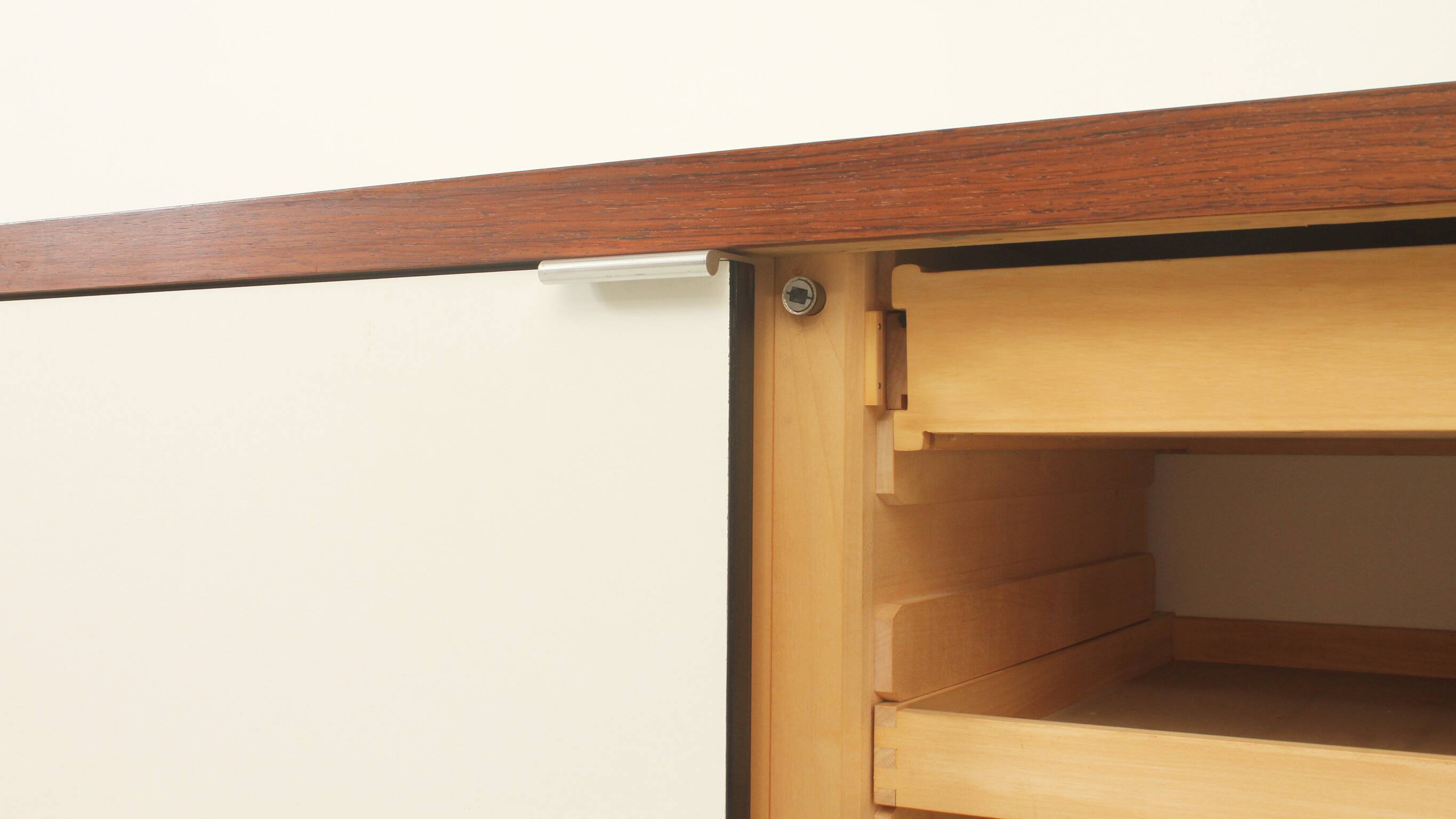 Buffet réversible conçu par Dieter Wäeckerlin pour Idealheim, Suisse, 1963