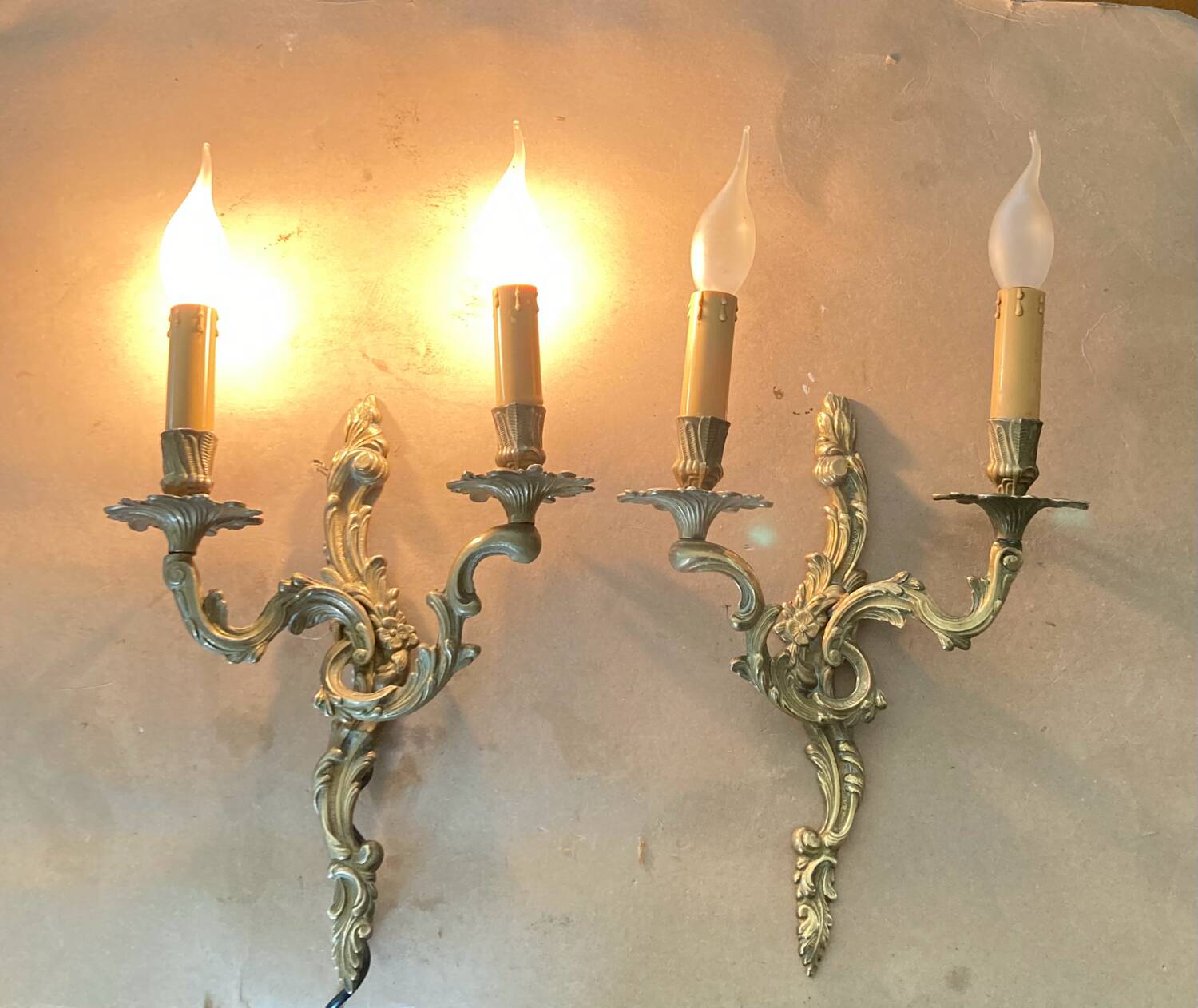 Louis XV style wall sconces in gilt bronze with undulating arms