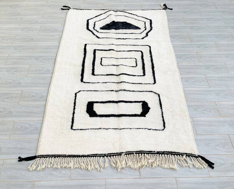 Moroccan black white khenifra rug 250cmx150cm