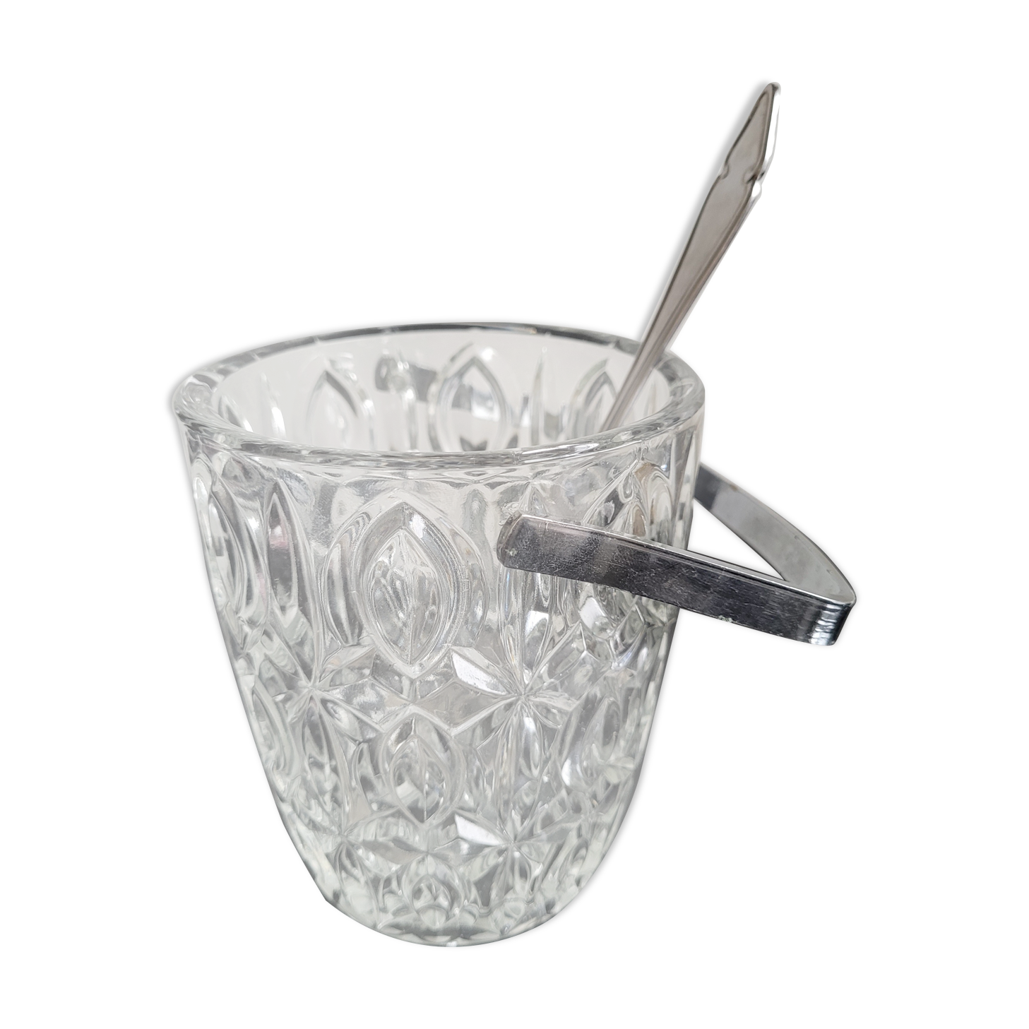 Ice bucket and serving spoon