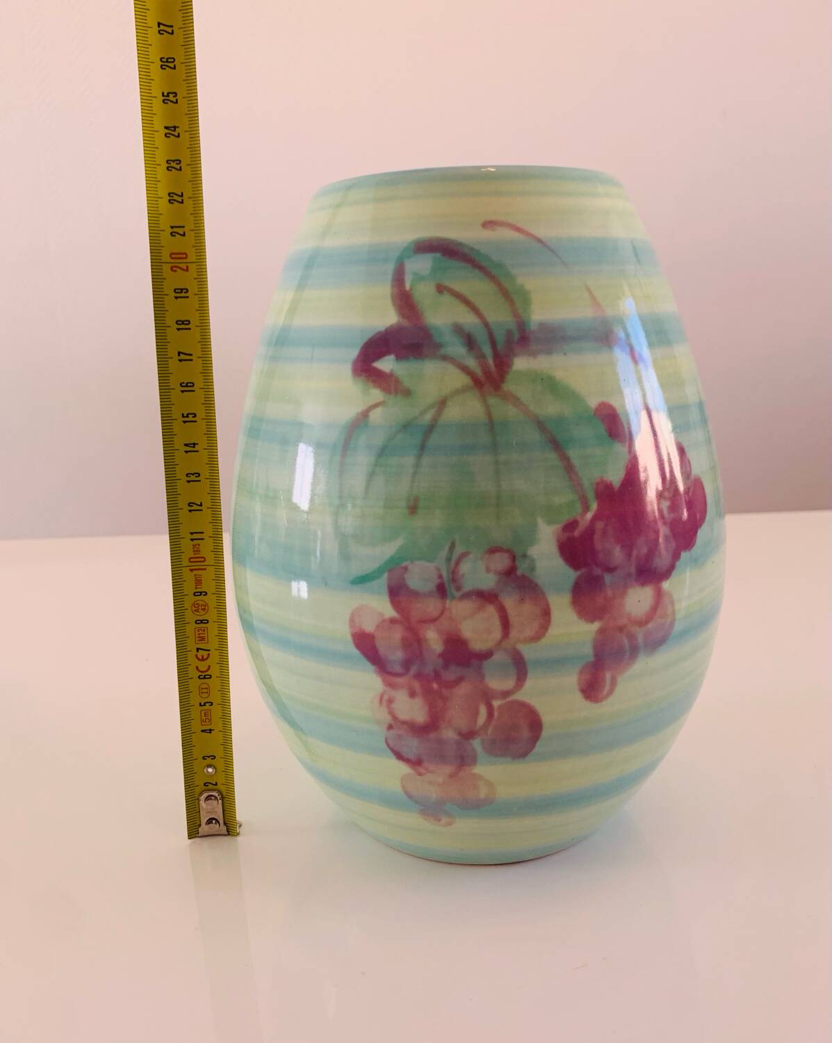 Lunéville earthenware vase