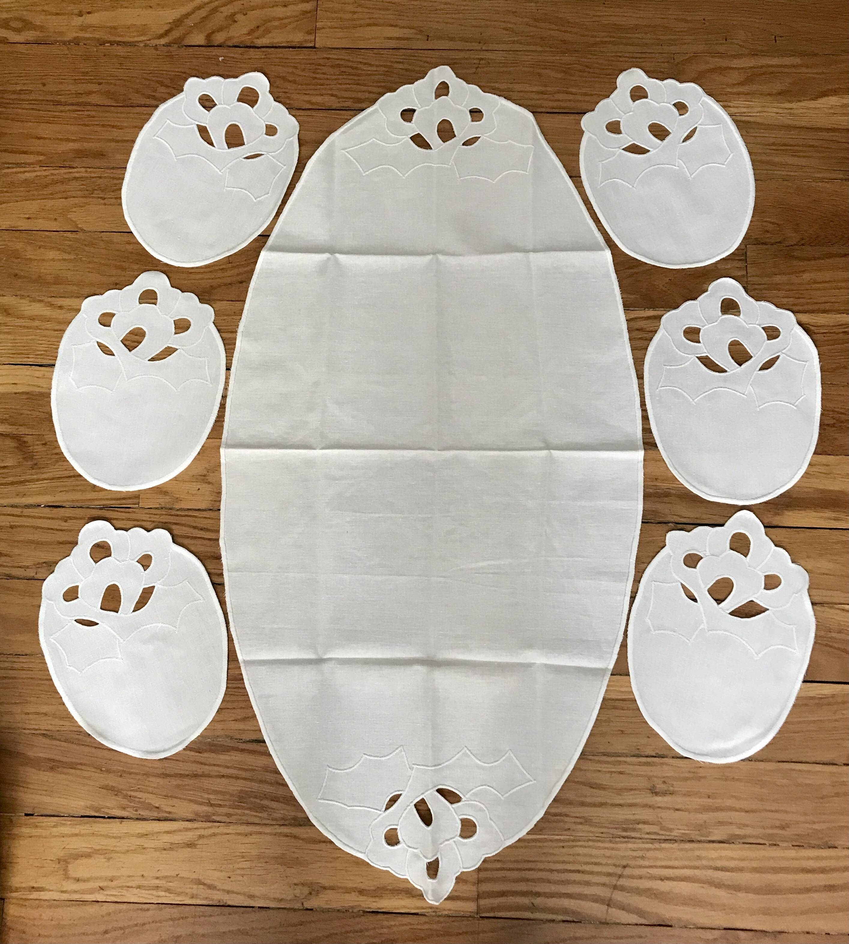 Center table and its old placemats